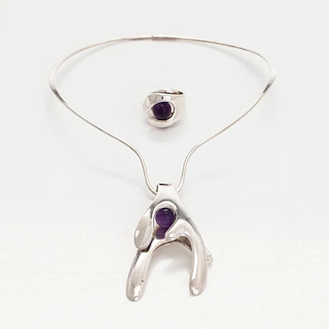 Elis Kauppi, necklace and ring, amethysts, silver, Kupittaan Kulta, Turku 1974.