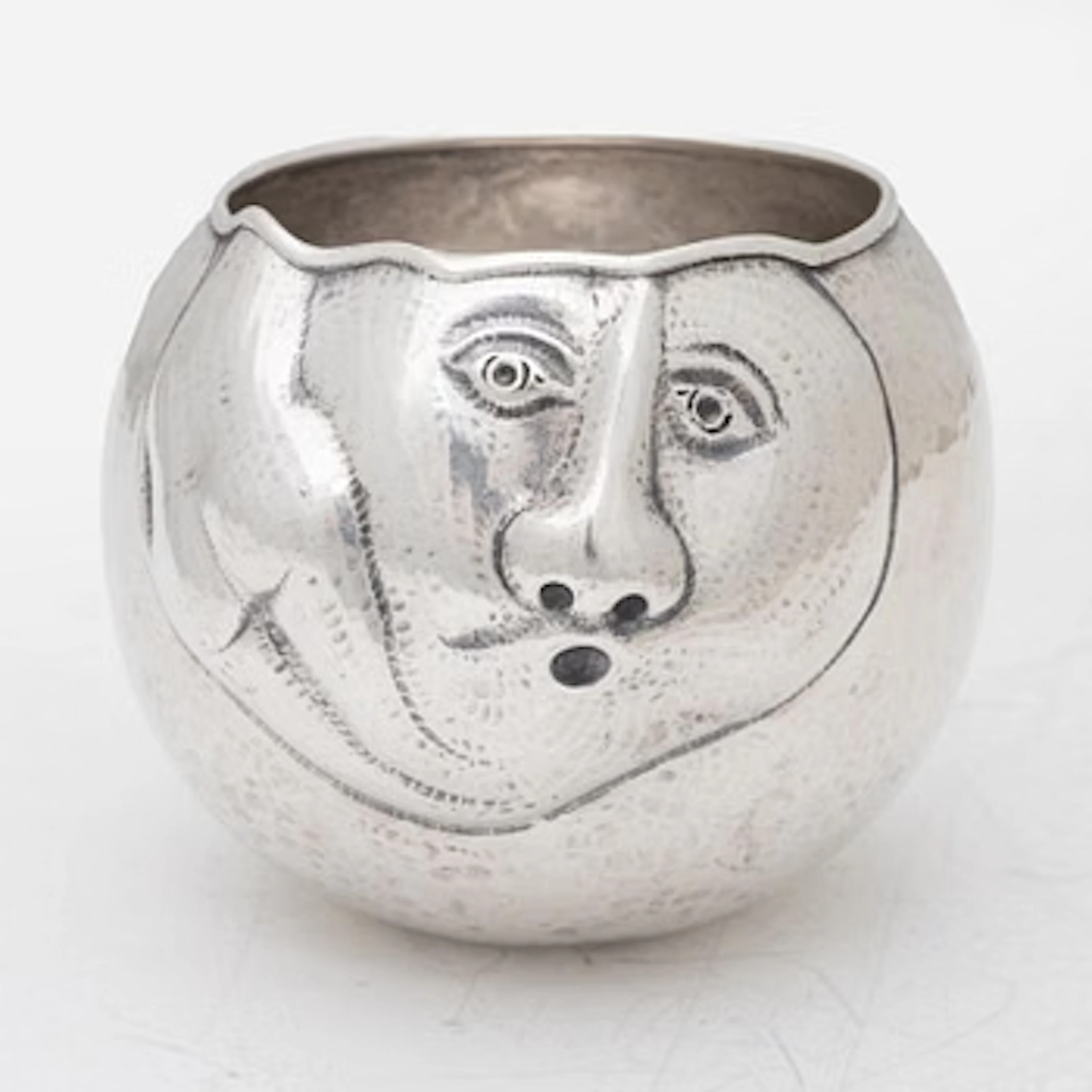 Olle Ohlsson, a sterling silver bowl/tumbler, Stockholm, Sweden 1998.