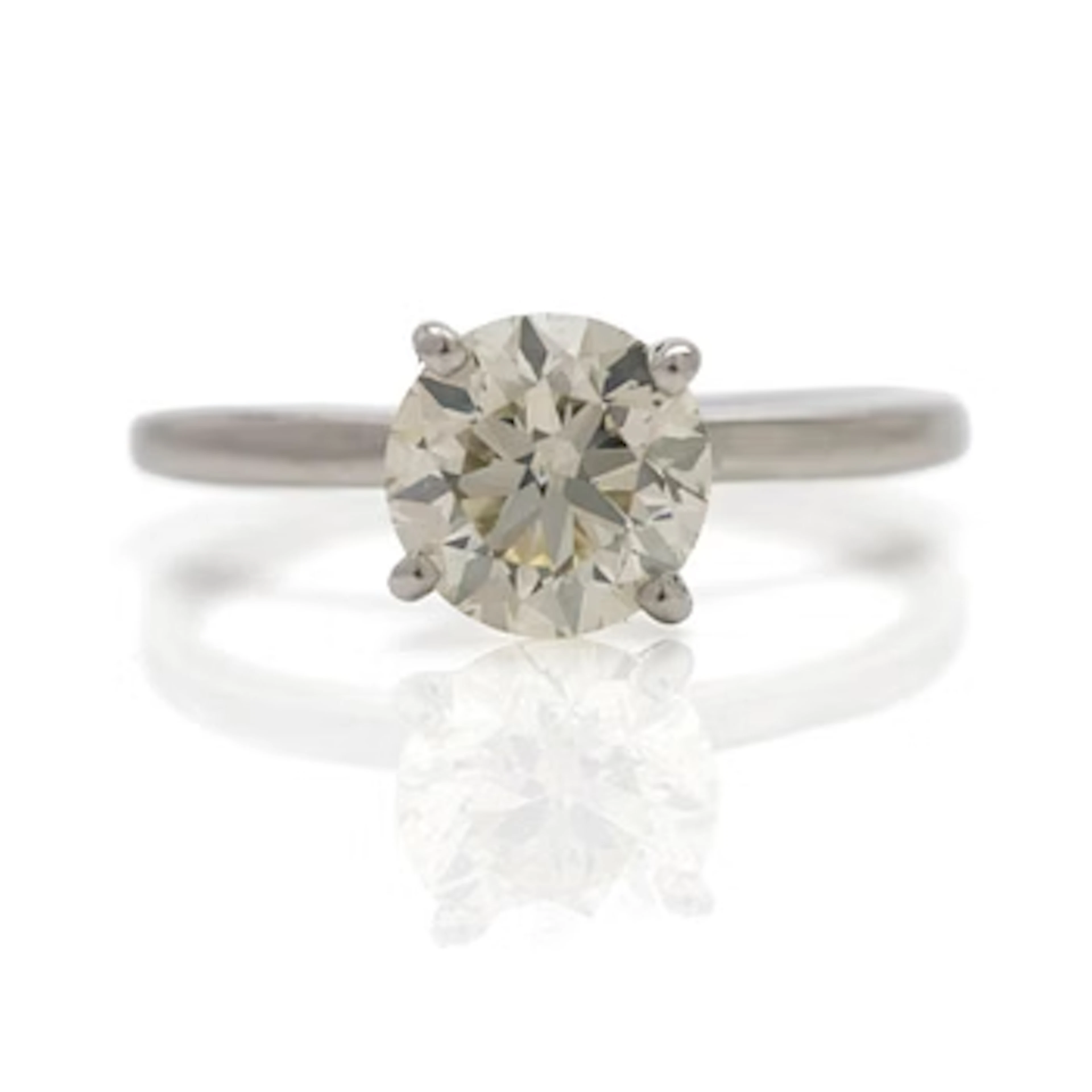 Solitaire ring in 950 platinum with a round brilliant-cut diamond