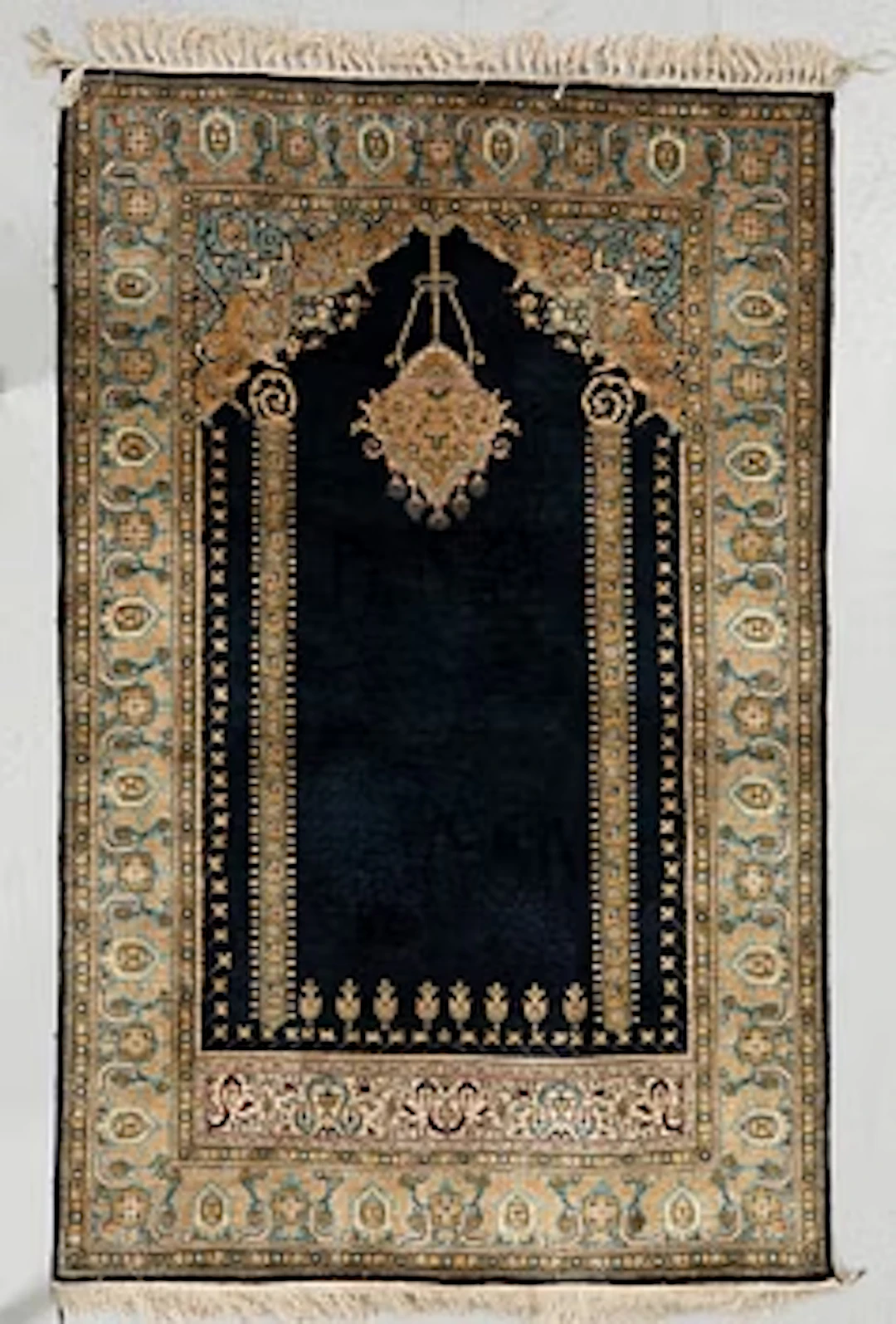 Rug, Bocchara, approximately 165 x 103 cm.