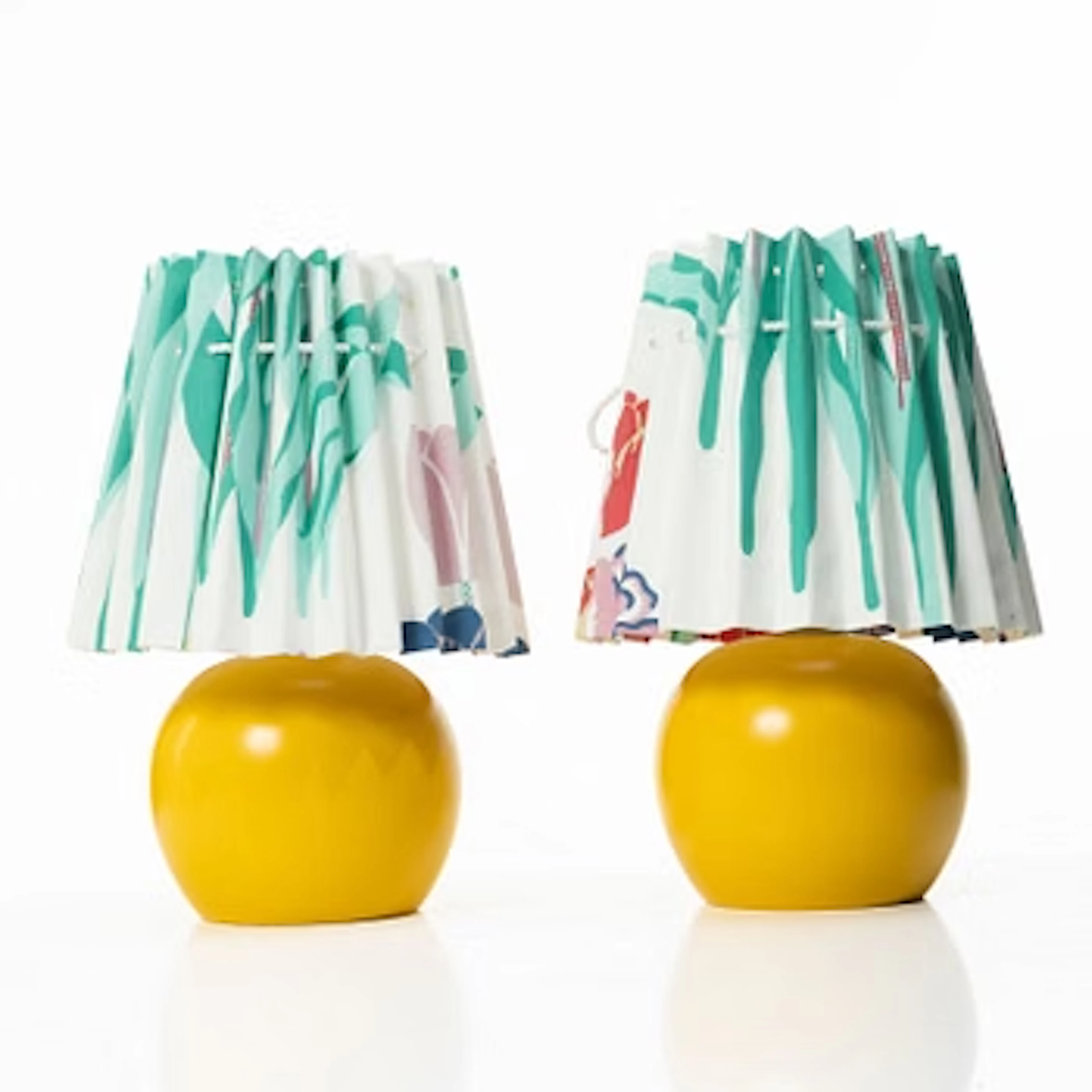 Josef Frank, a pair of model 2575 table lamps, Firma Svenskt Tenn.