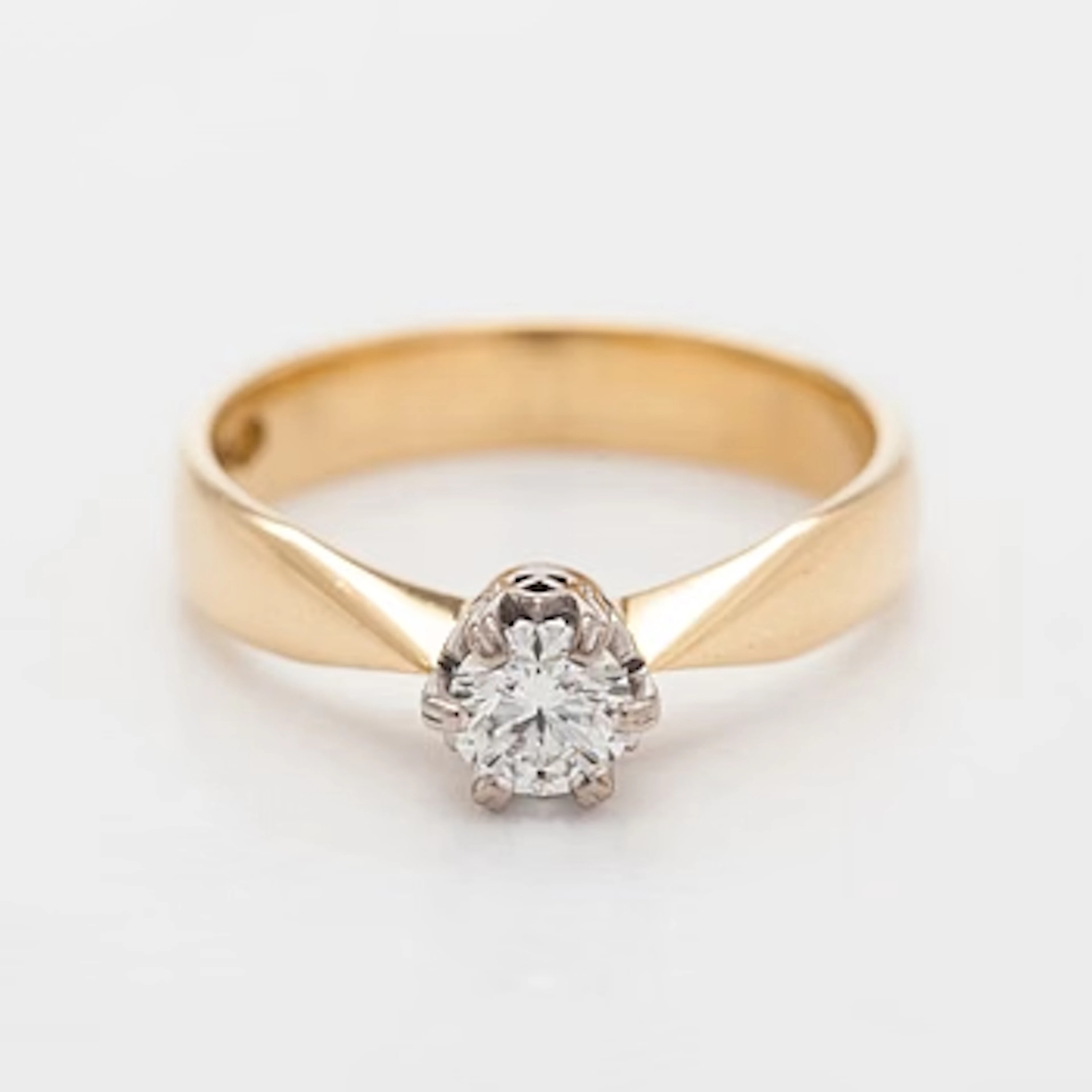 Ring, brilliant cut diamond 0.35 ct, 18K gold, 2007.