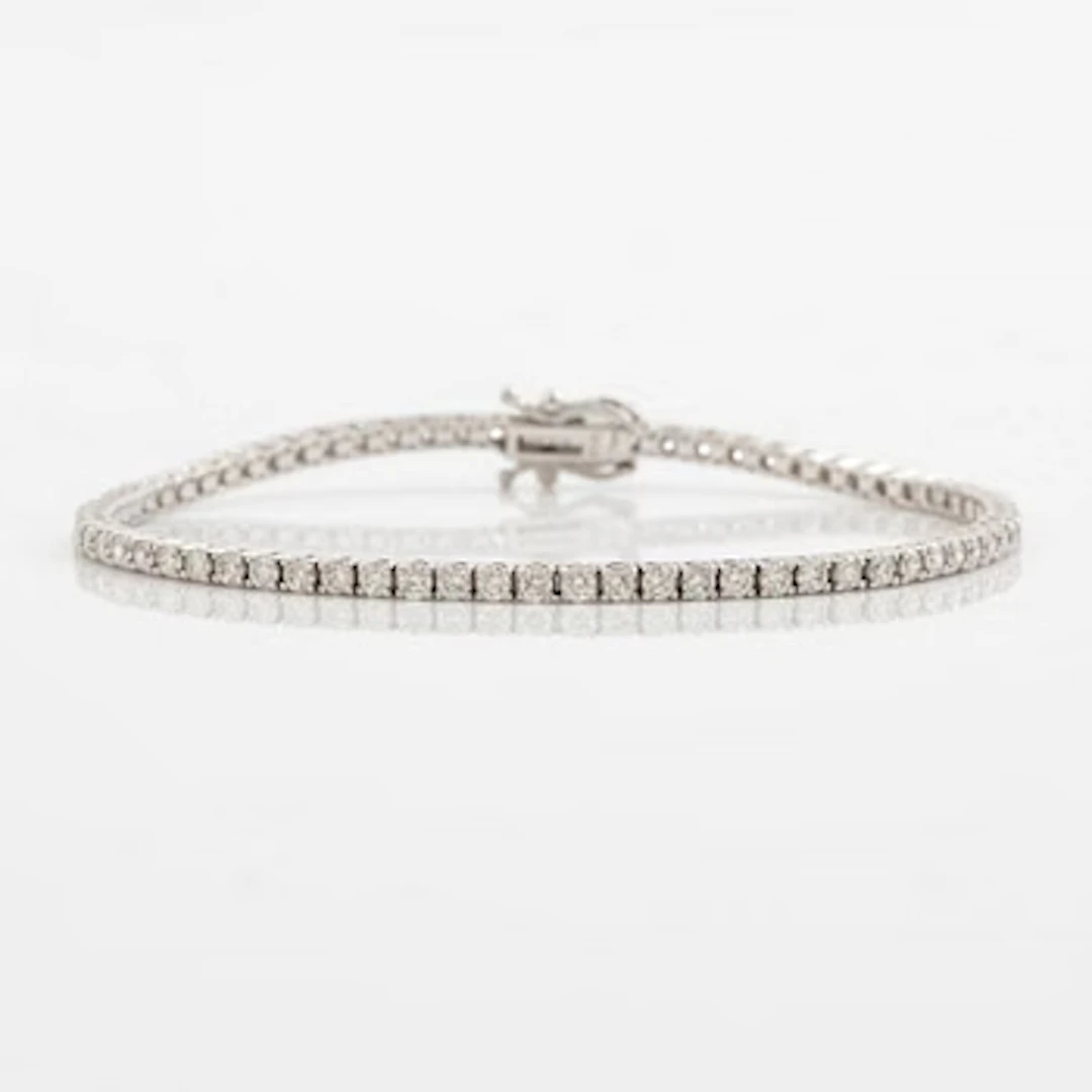 Tennis bracelet 18K white gold with brilliant-cut diamonds.