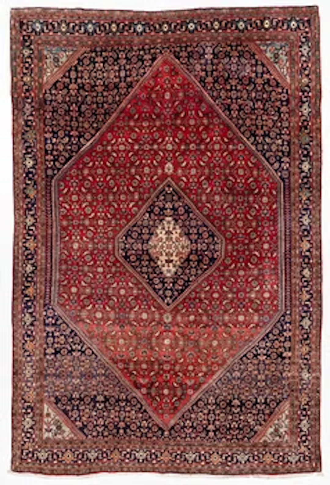 A Bidjar carpet, c. 330 x 220 cm.