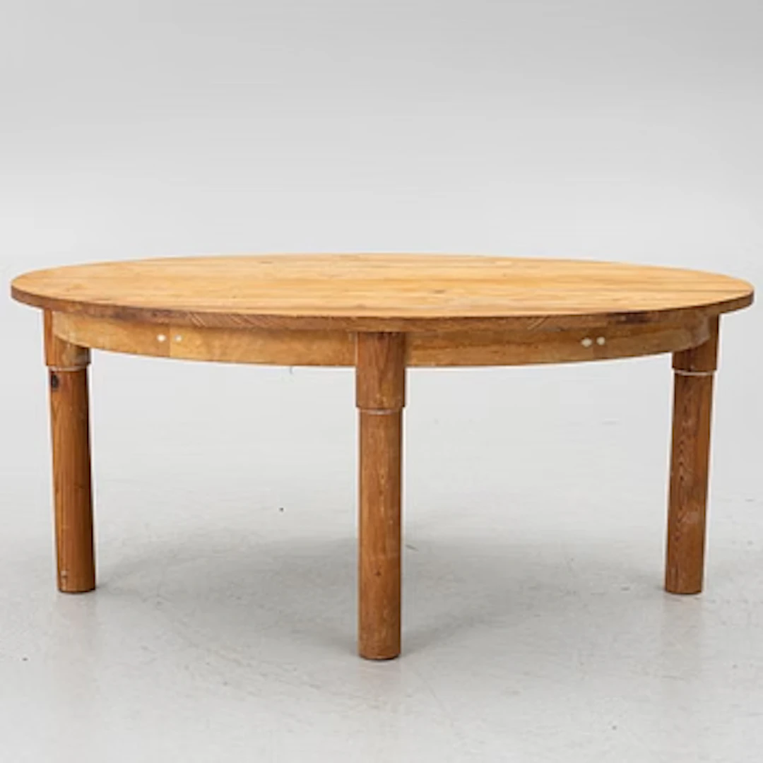 Nordiska Kompaniet, a table, 1915.
