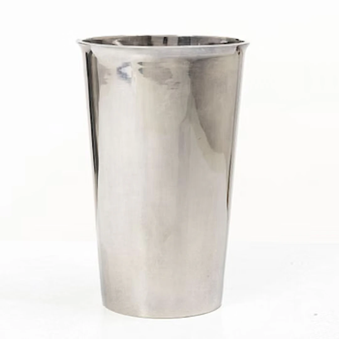 Atelier Borgila, a Swedish sterling silver vase/beaker, Stockholm 1943.
