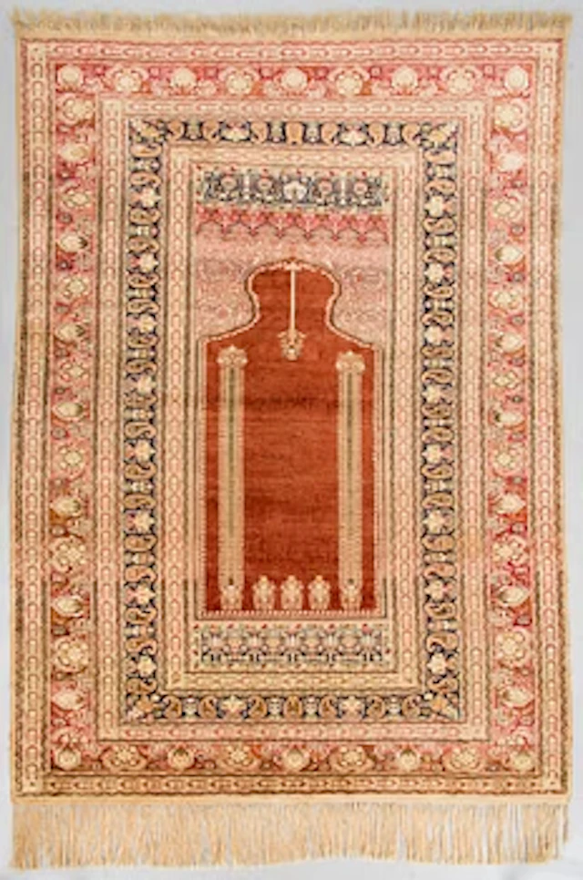 Prayer rug, antique Gördes. C. 220 x 155 cm.