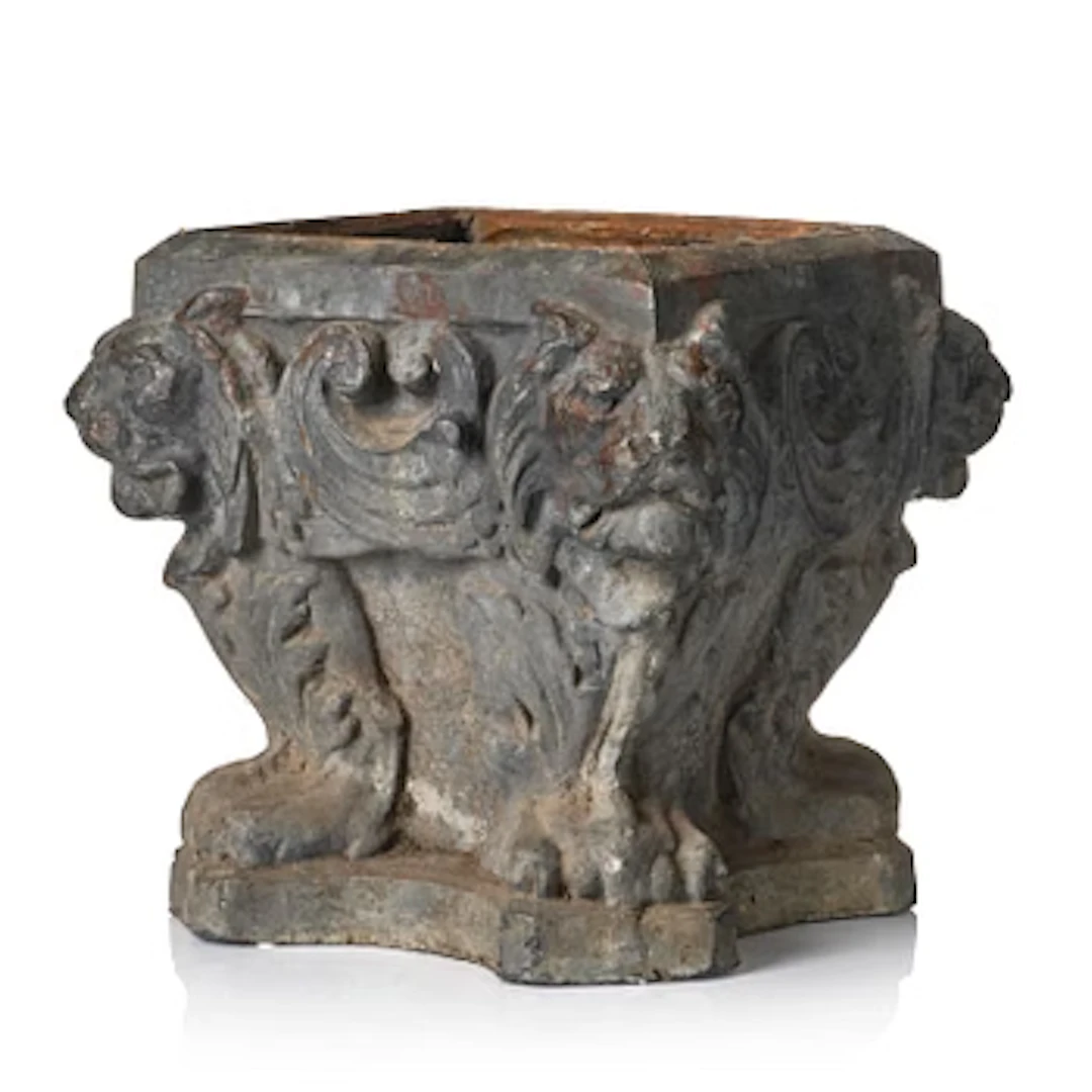 A presumably English lead planter, 19th century.