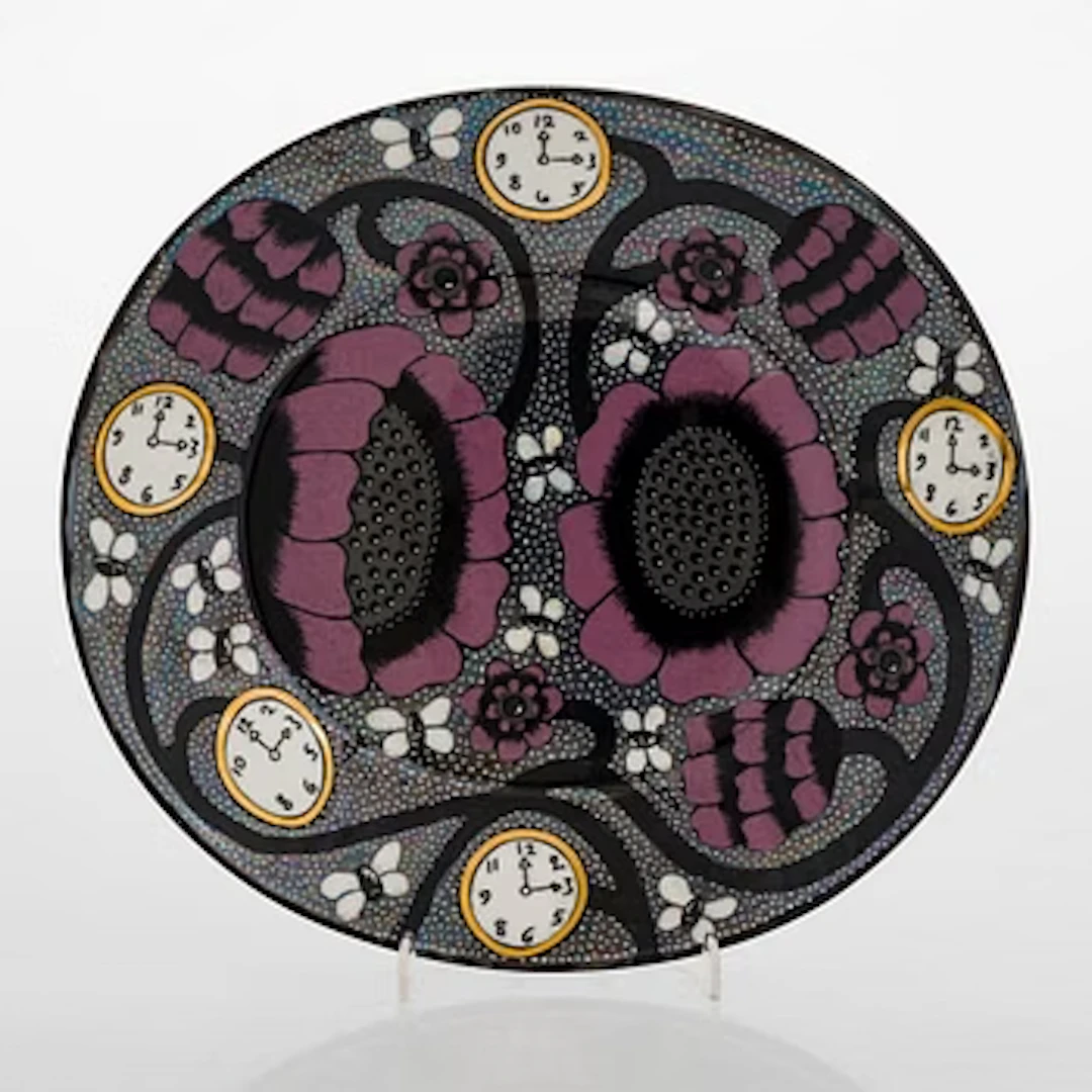 Birger Kaipiainen, A decorative porcelain dish, 'Elegance/6', numbered