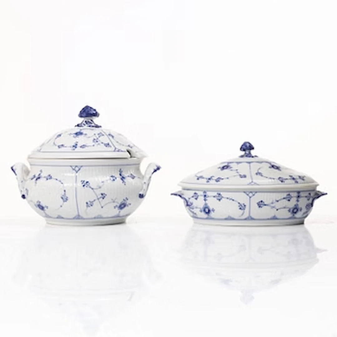 Royal Copenhagen, 2 tureens, fluted, Denmark, 1890–1922.