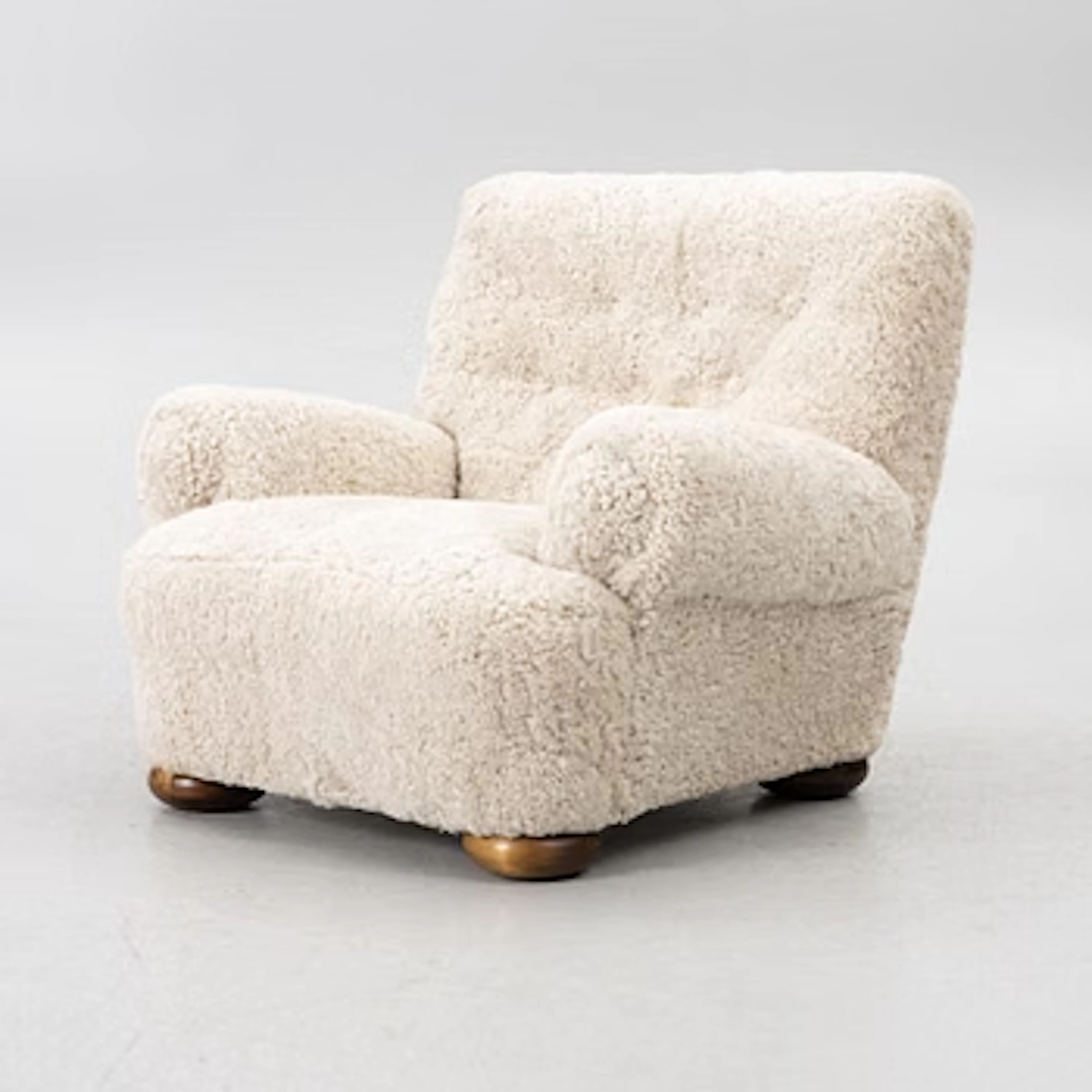 Armchair, first half of the 20th century.