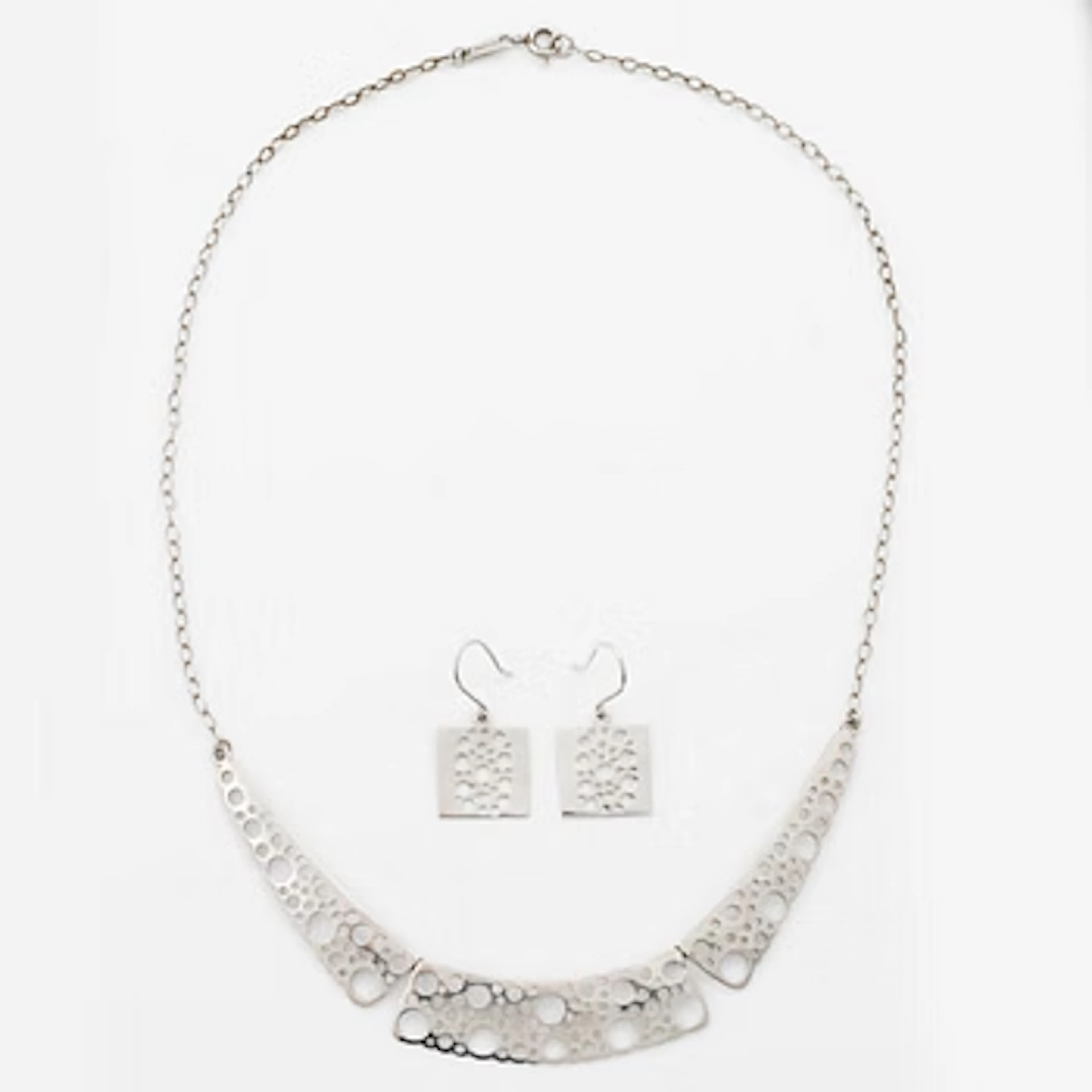 Liisa Vitali, necklace and a pair of earrings, sterling silver, Finland.