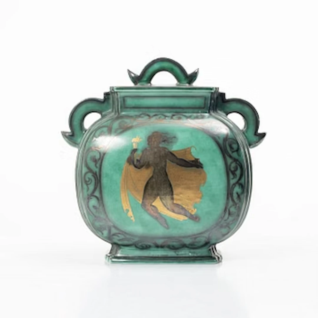 Wilhelm Kåge, A stoneware 'Argenta' lidded urn, Gustavsberg, 1930.