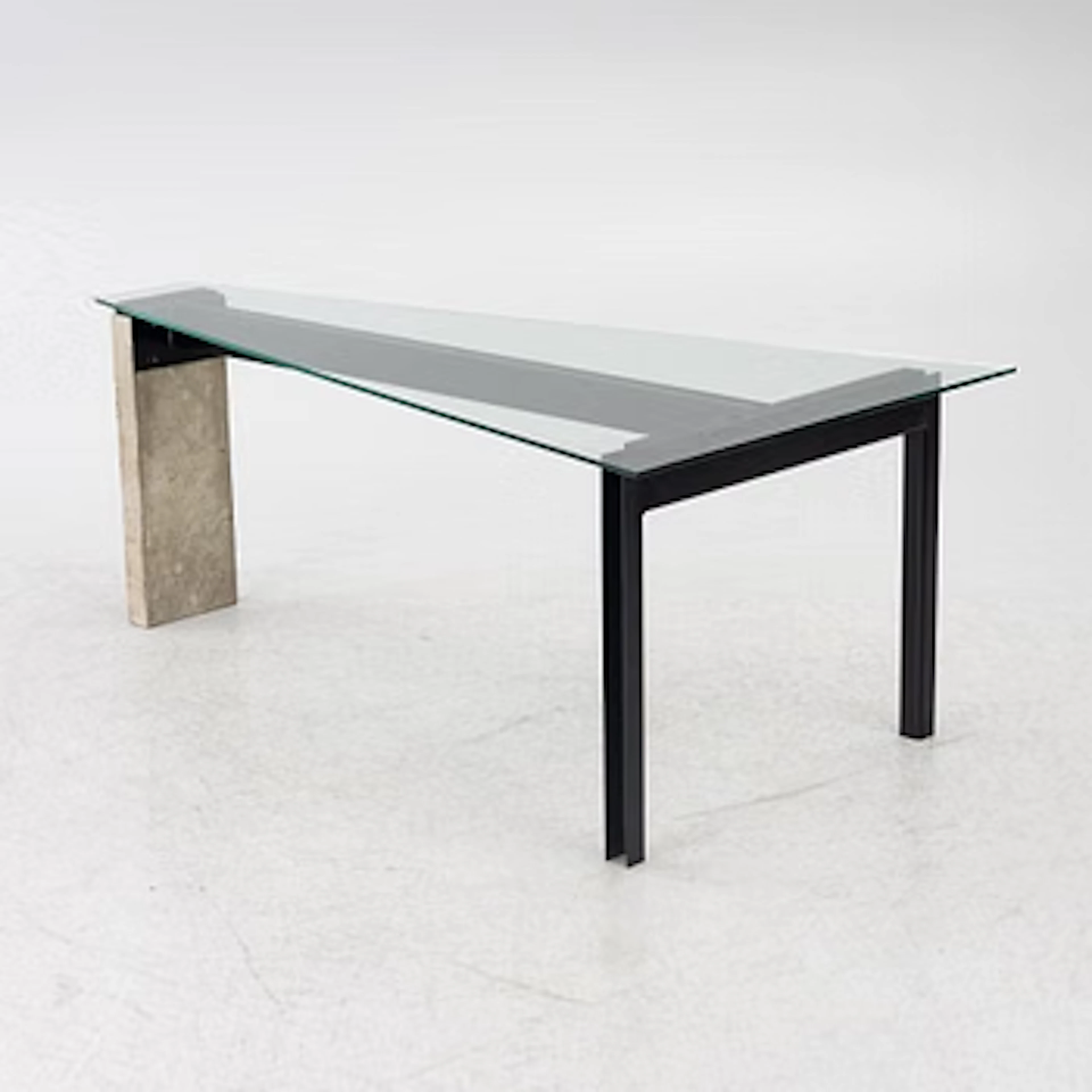 Jonas Bohlin, Coffee table, “Concrete”, Källemo.