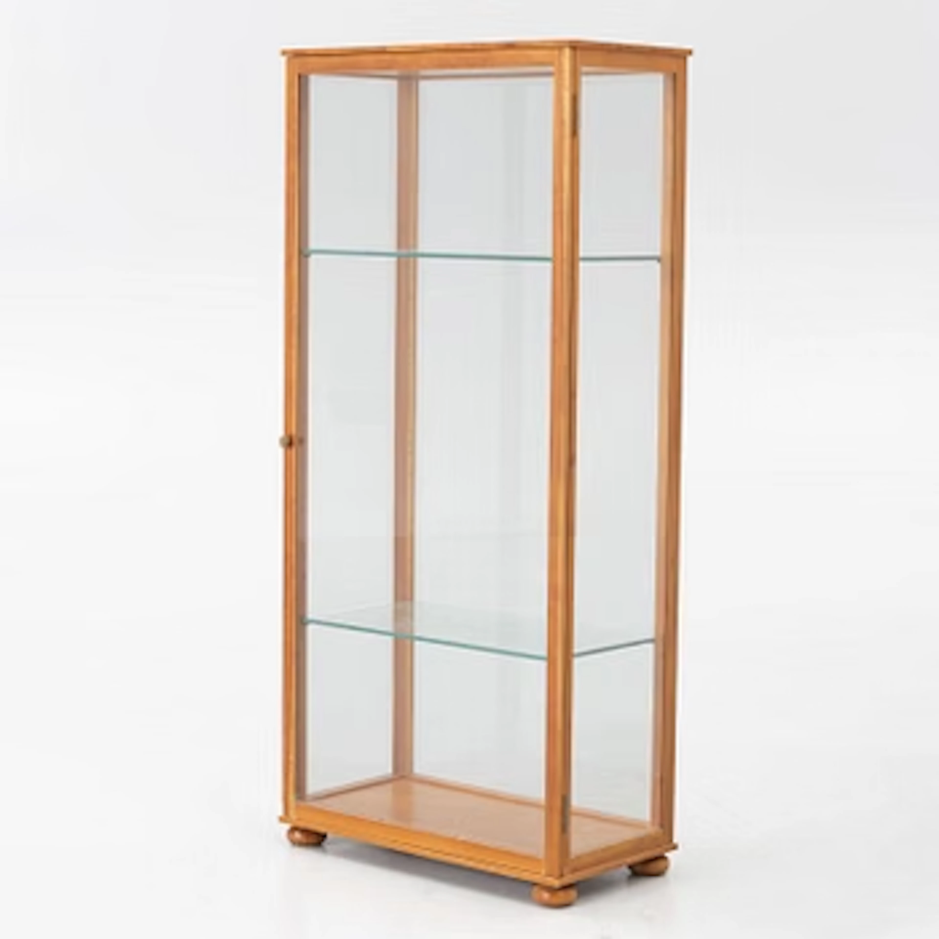 Josef Frank, Display cabinet, model 649, Firma Svenskt Tenn, 2016.