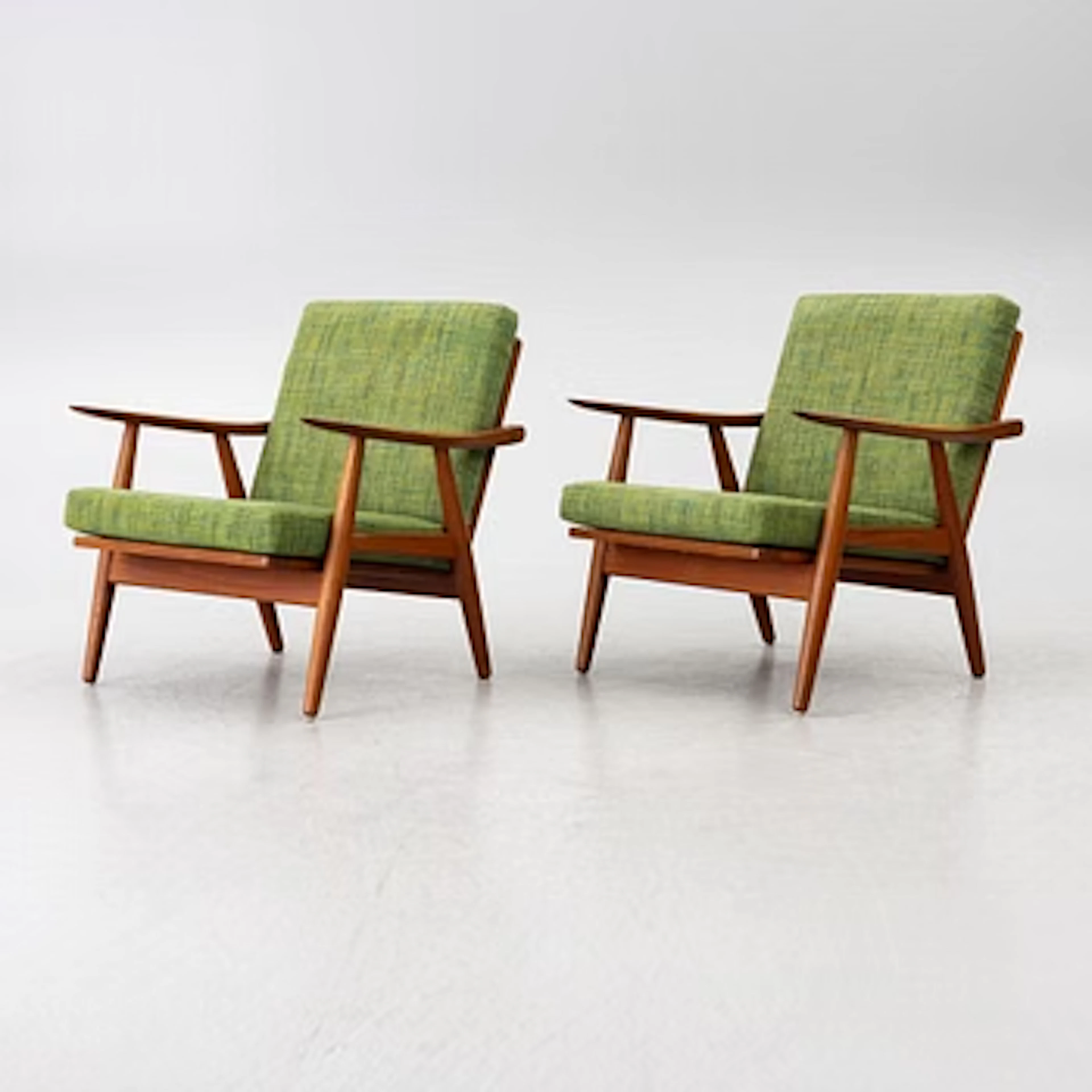Hans J. Wegner, Armchairs, a pair, “GE 240”/“Cigarren”, Denmark, 1960s.