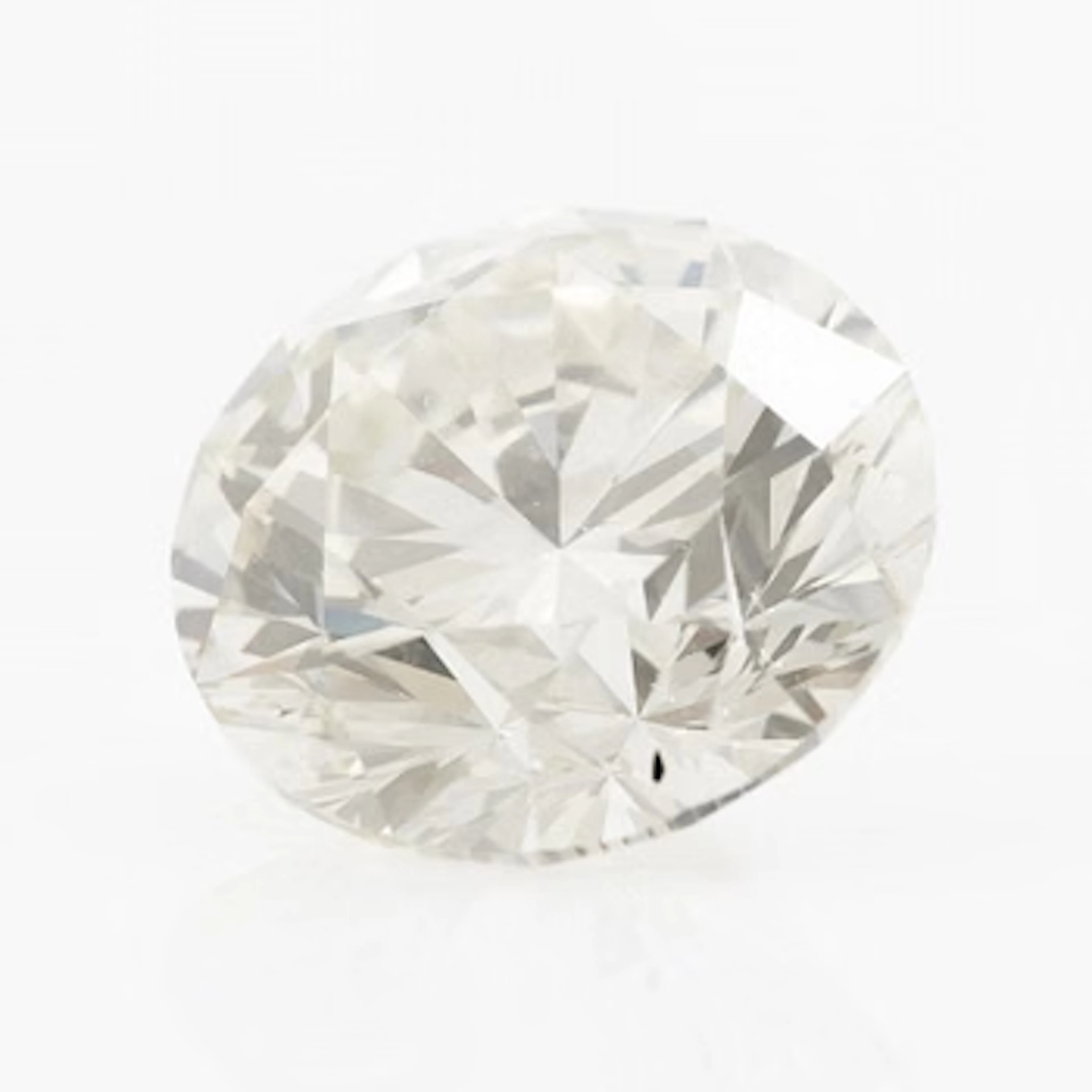 Round brilliant-cut diamond 1.50 ct, accompanied by a GIA report.