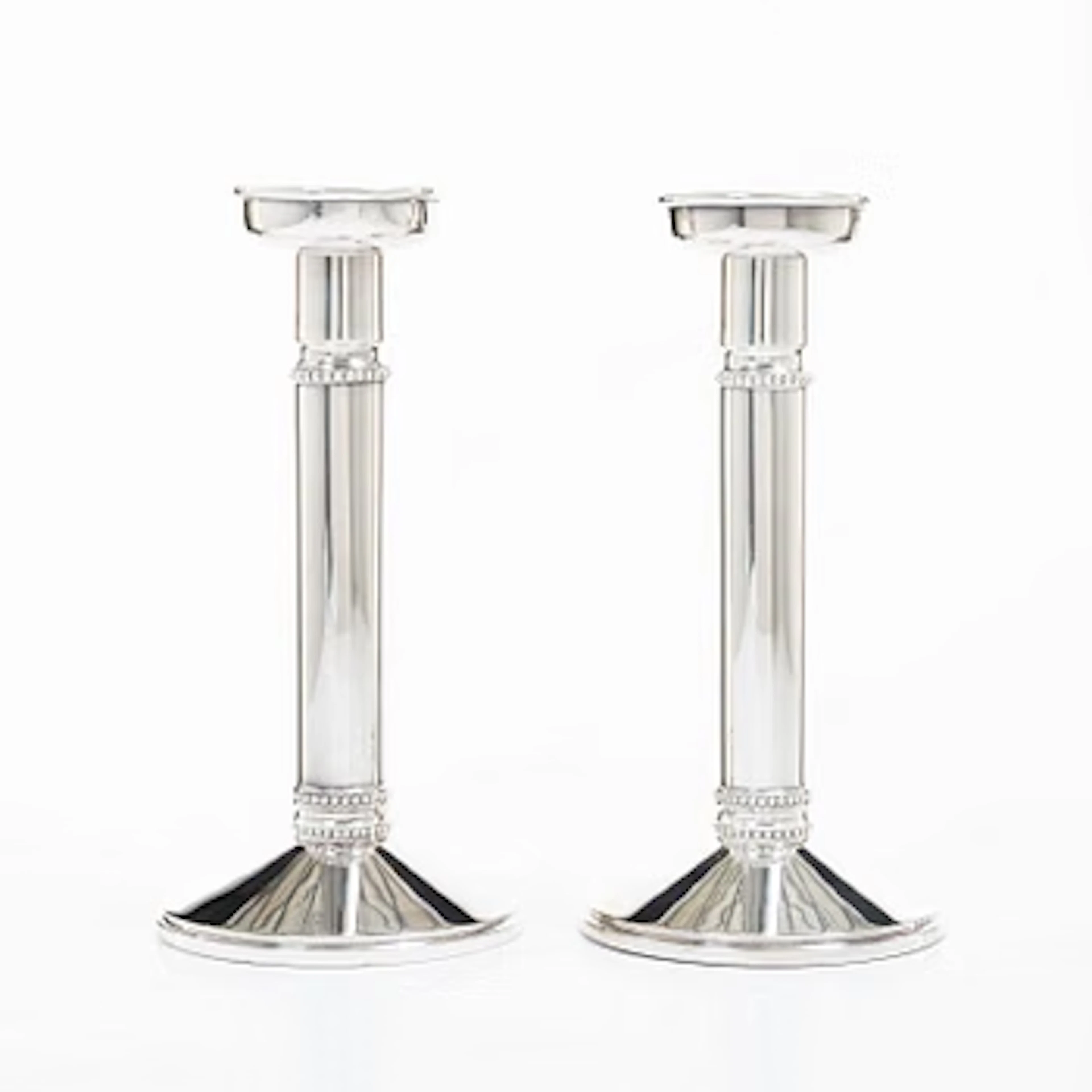 Vera Ferngren, A pair of silver candlesticks, company Guldsmedsaktiebolaget