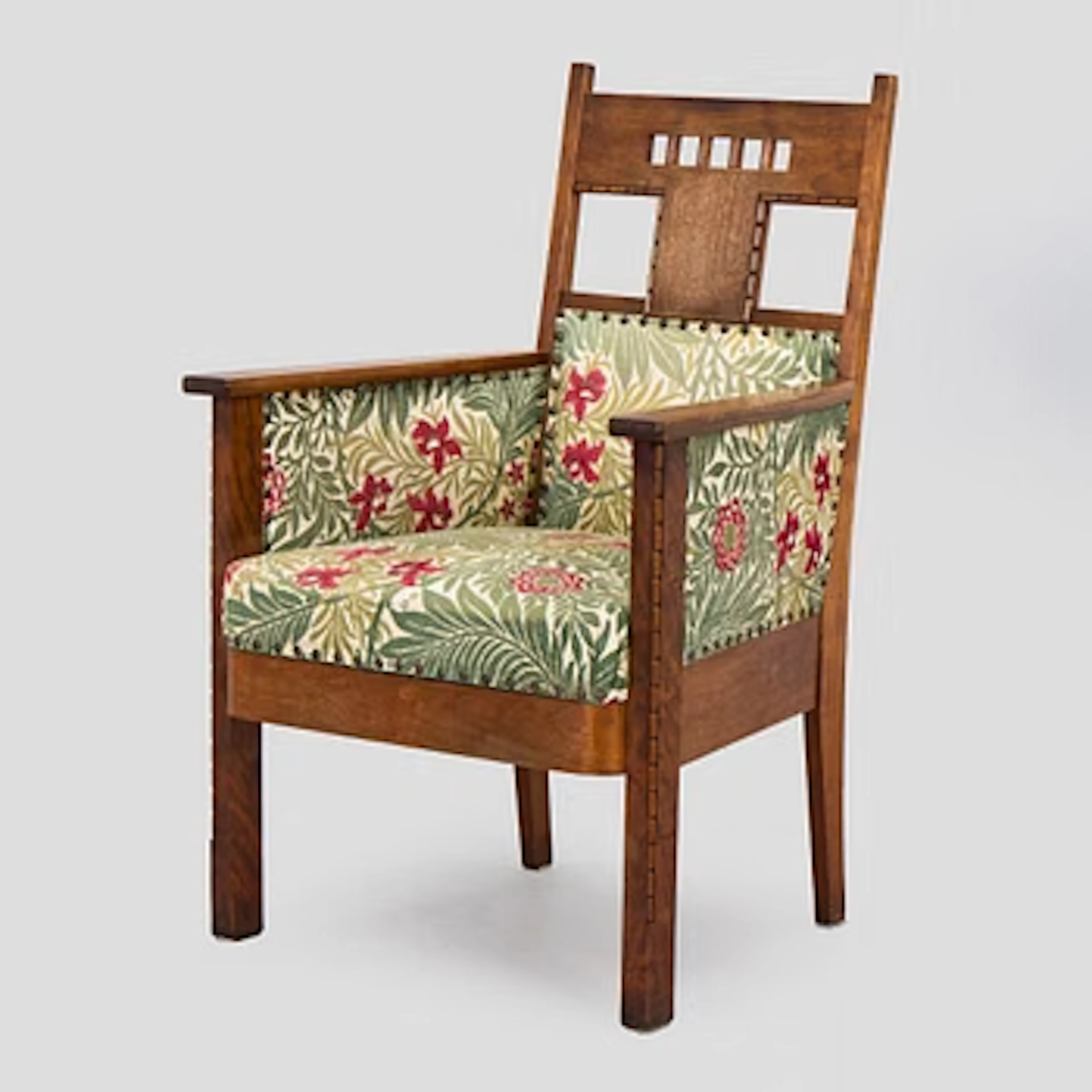 A Jugend style armchair from the early 20th century.