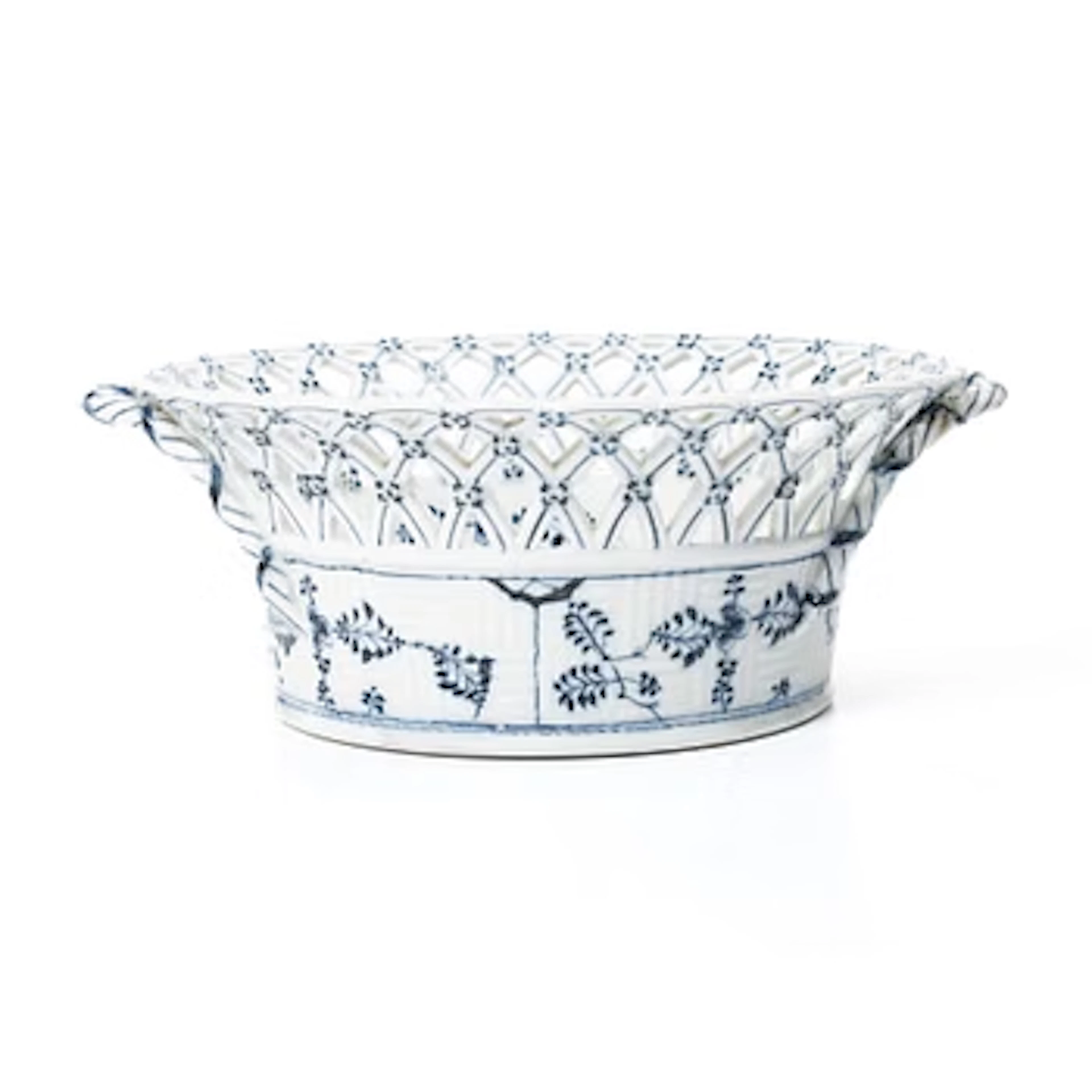 Royal Copenhagen, A 'Musselmalet Full Lace' pierced bowl, Denmark, 1790s.