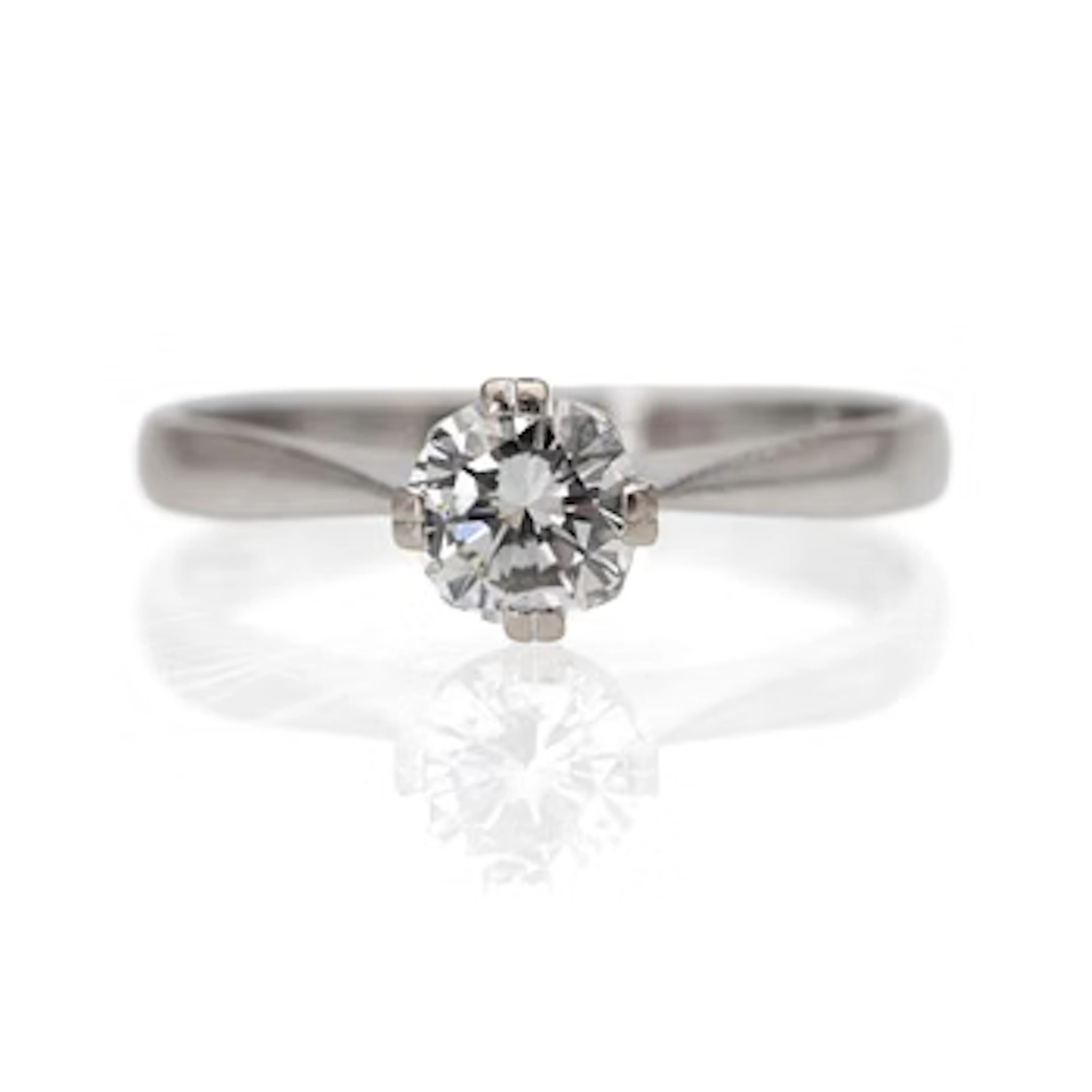 18K white gold solitaire ring with a diamond, G. Dahlgren & Co Malmö 1993.