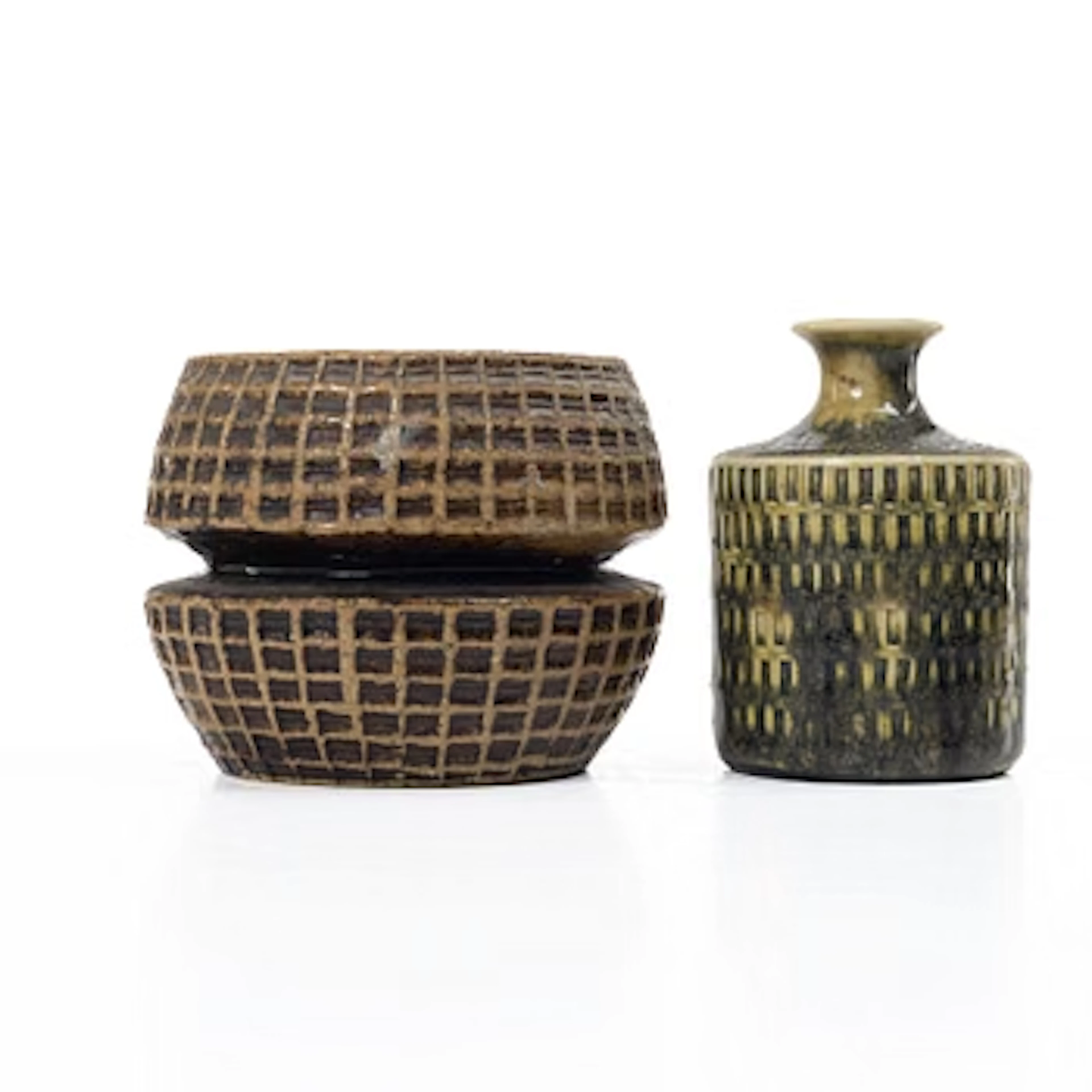 Vases, 2, including one by Stig Lindberg, Gustavsberg.