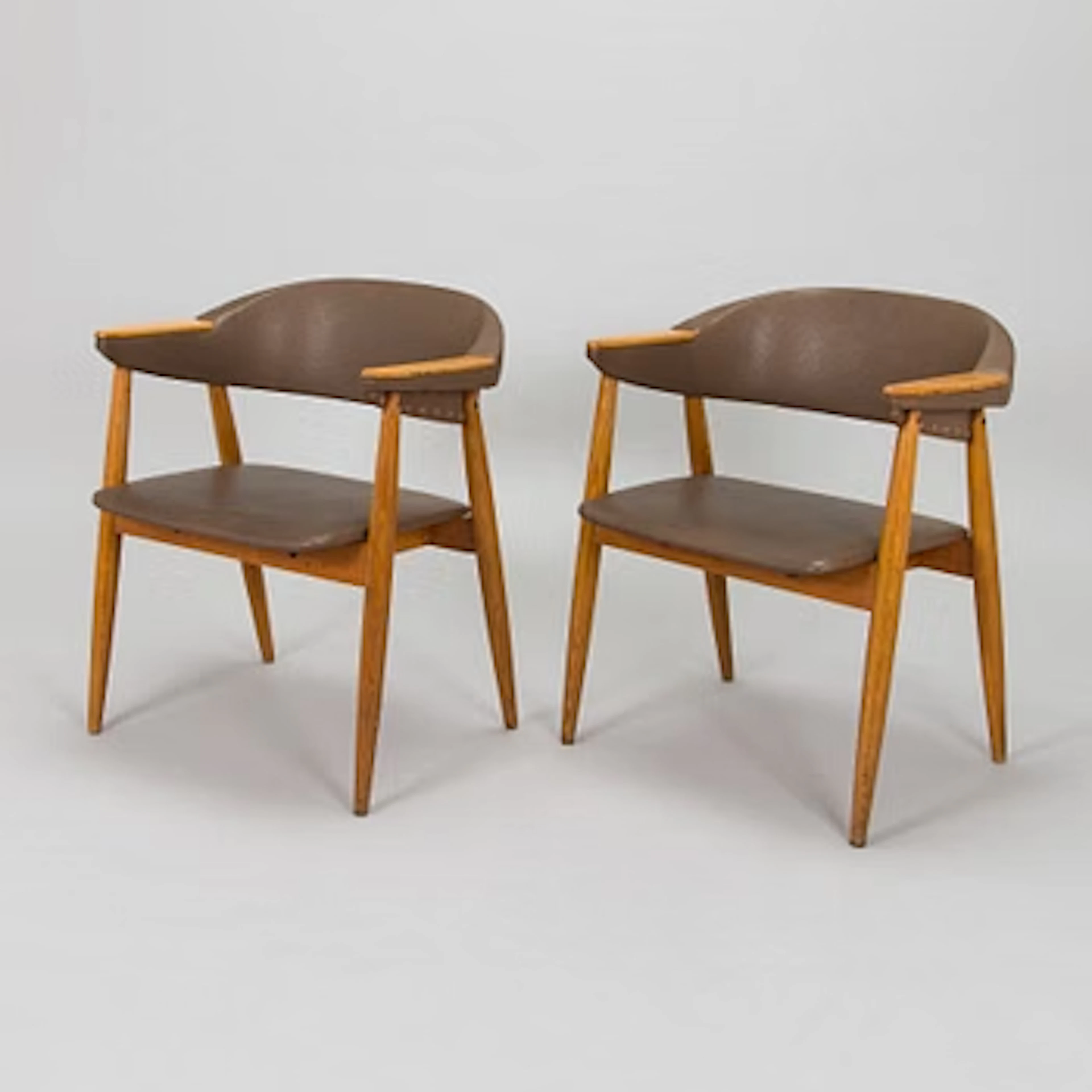 A pair of 1950s chairs.