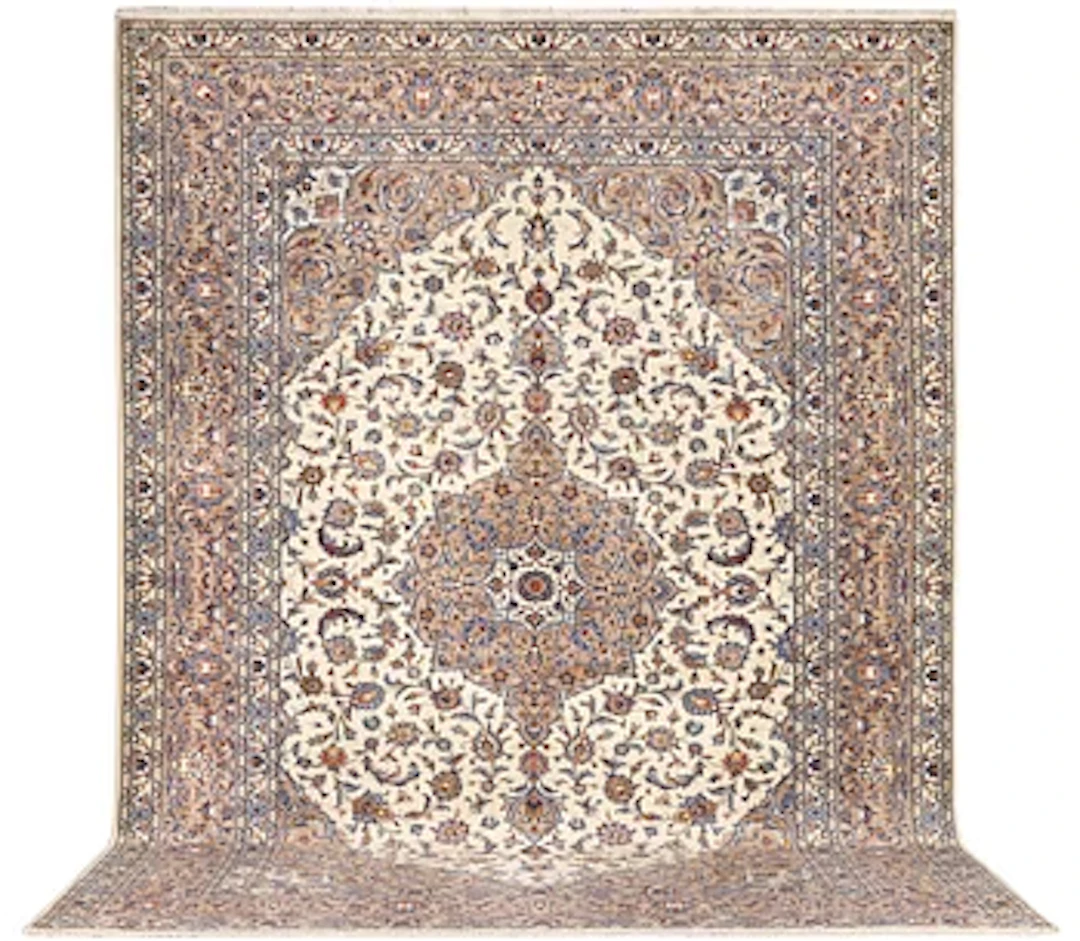 A Keshan carpet, c. 420 x 305 cm.