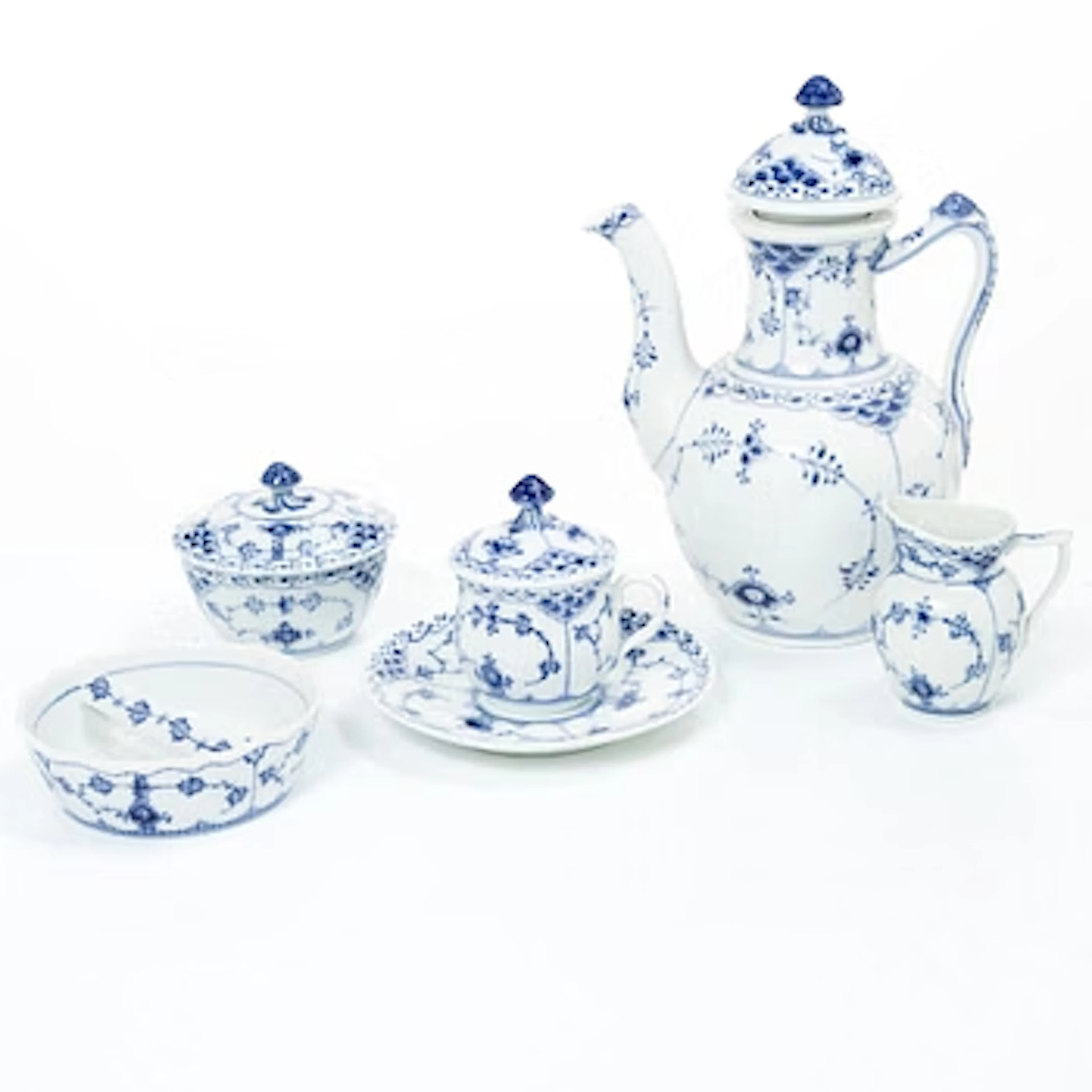 Royal Copenhagen, Service pieces, 16 pcs, Musselmalet, mostly from