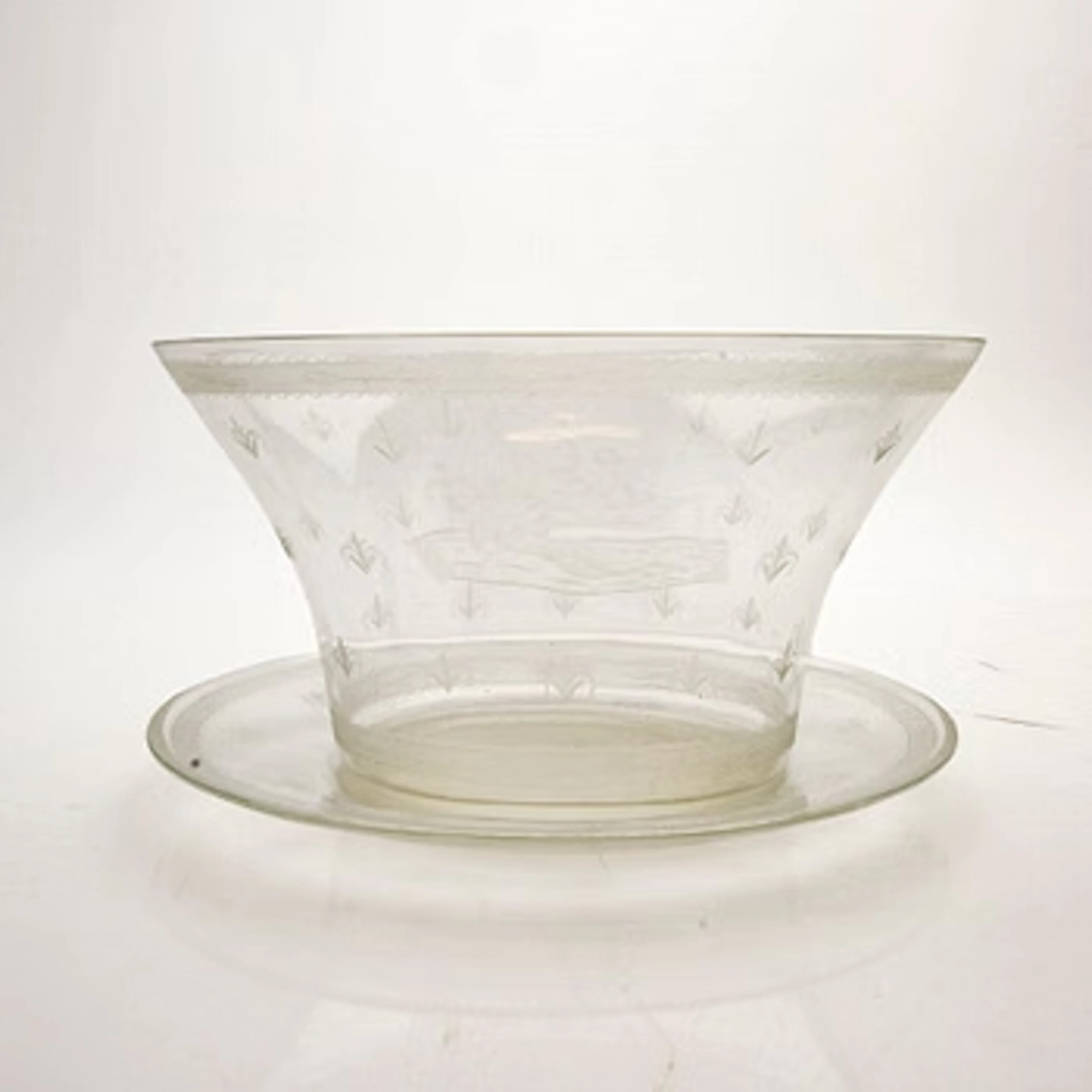 Edward Hald, Bowl with saucer, glass, Orrefors, 1920s.