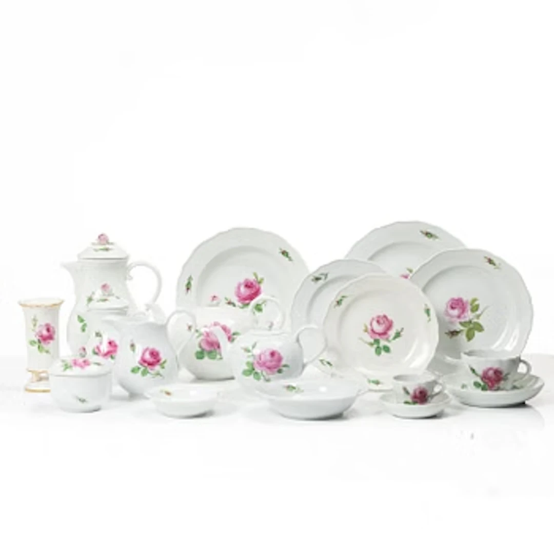 Meissen, Tea and coffee service, approx. 93 pieces, porcelain, “Meissen