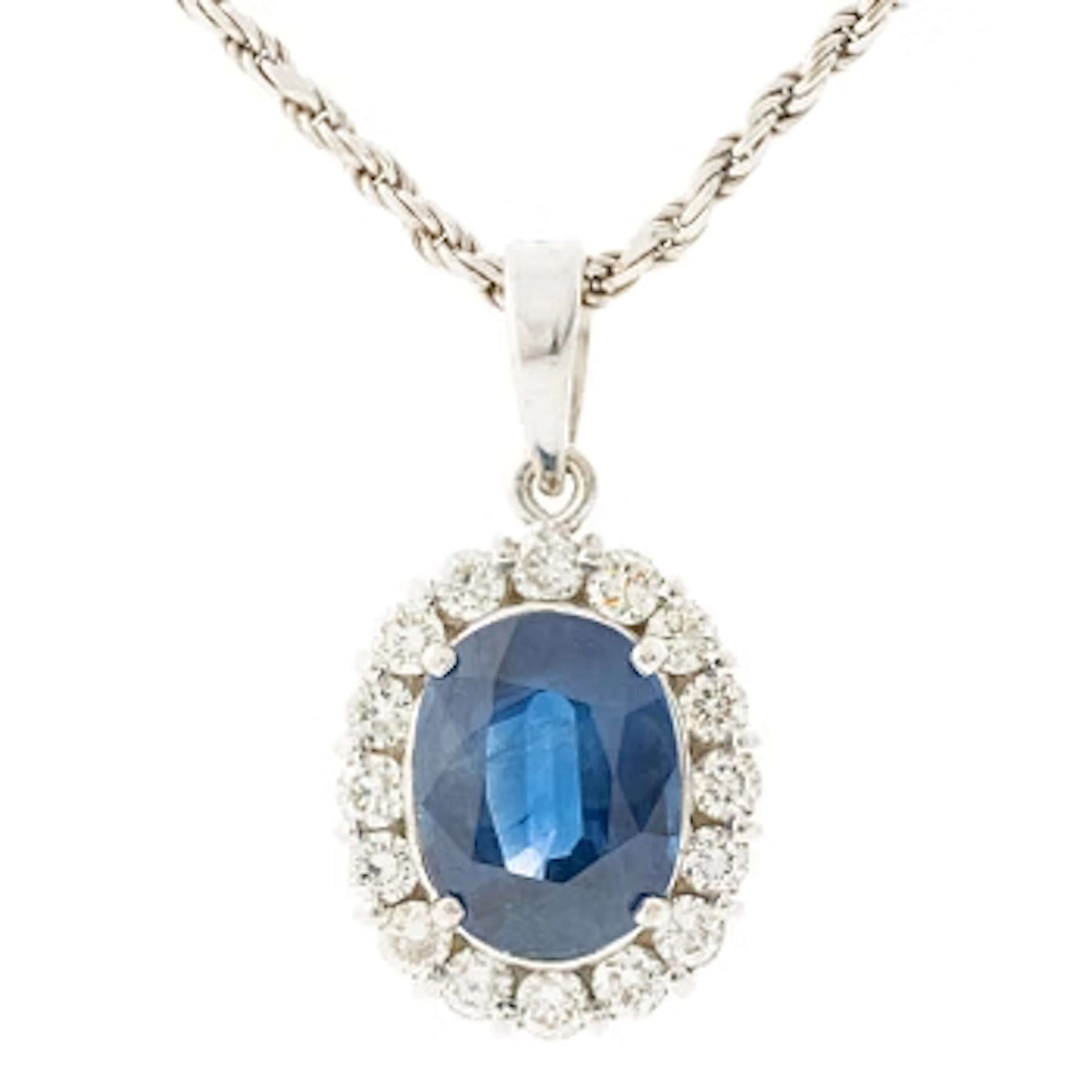 Pendant in 18K white gold with a faceted sapphire and round brilliant-cut