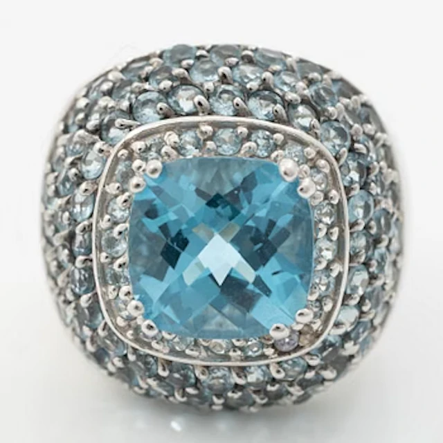 Ring, 14K white gold and topazes.