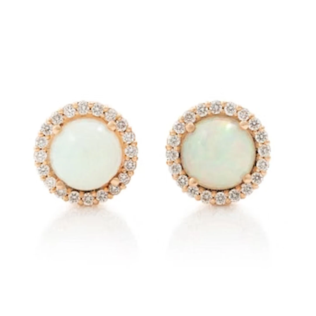 18K gold earrings with opals and brilliant-cut diamonds.
