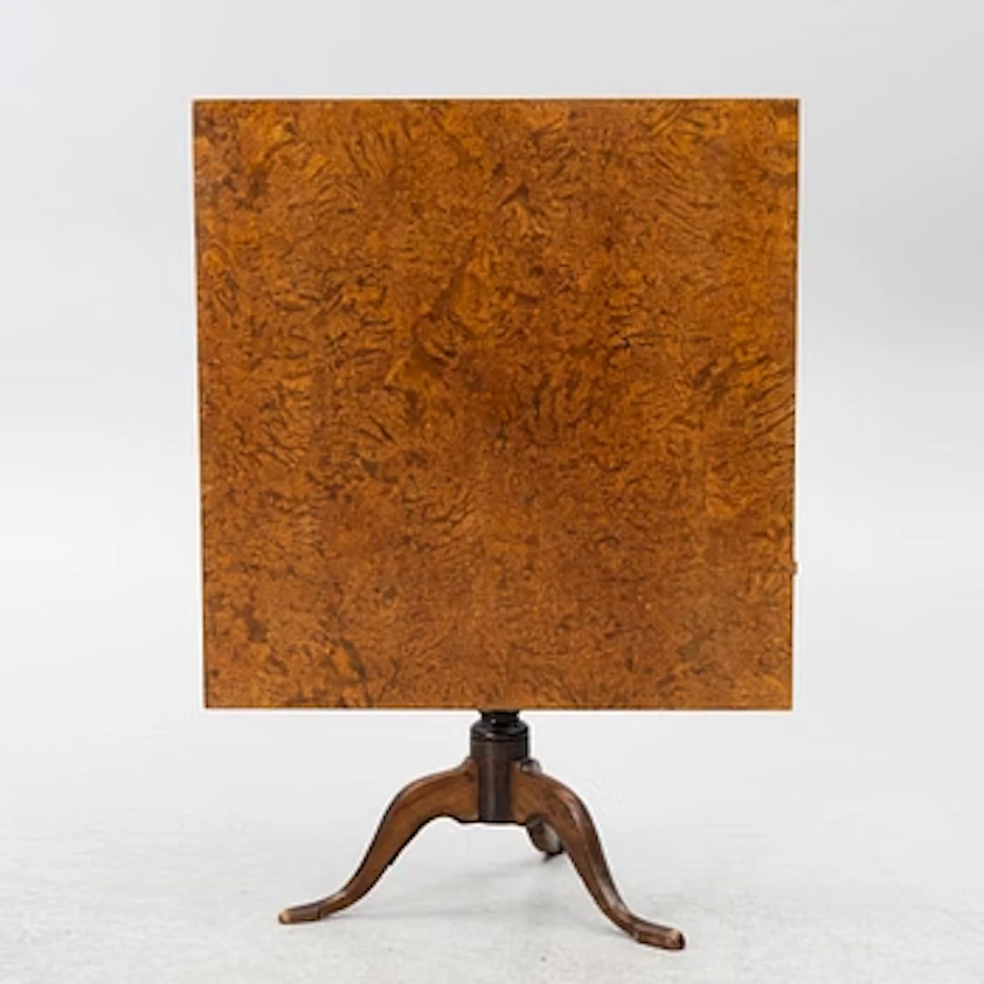 A folding table, Mälardalen, first half of the 19th century.