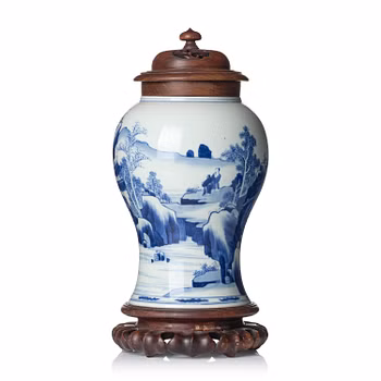 A blue and white vase, Qing dynasty, Kangxi (1662-1722).
