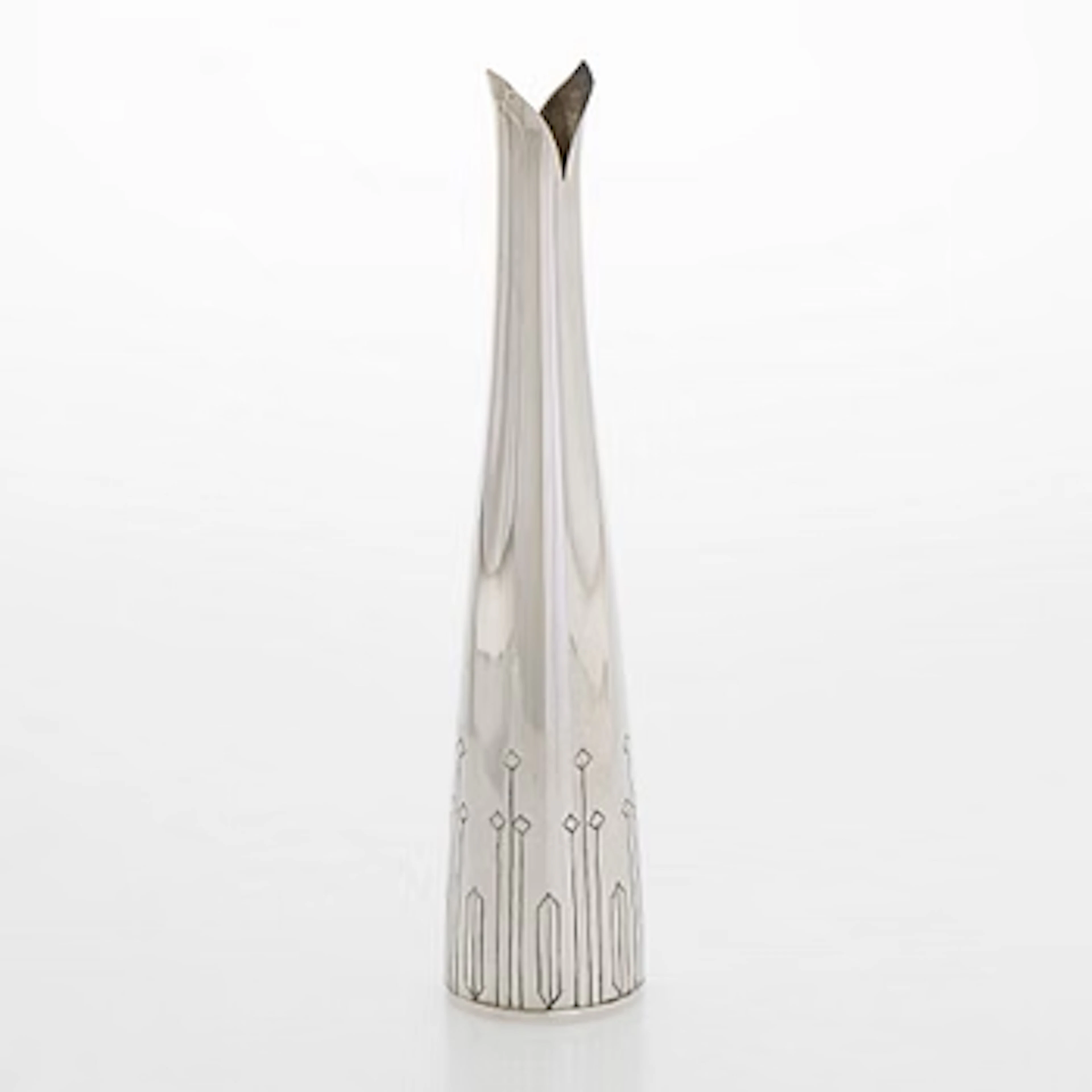 Anna-Greta Eker, Vase, silver, Auran Kultaseppä, Turku 1967.