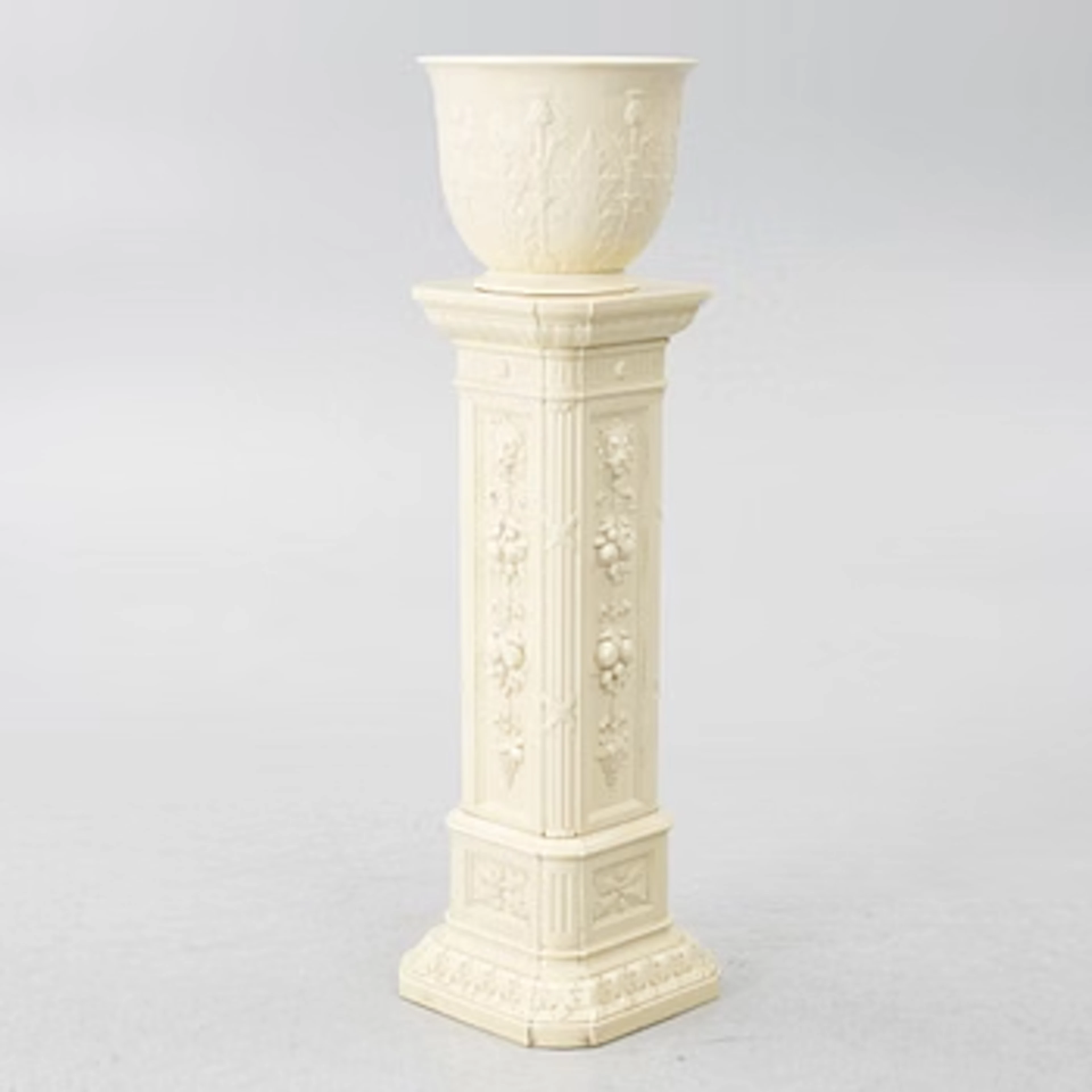Gustavsberg, Pedestal with outer liner, 1897–98.