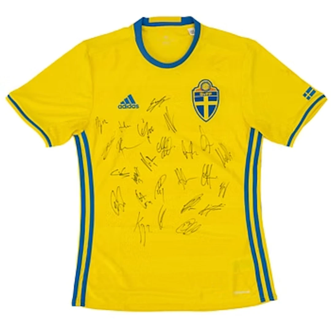 Signed football shirt, Sweden men’s national team, UEFA Euro 2016.