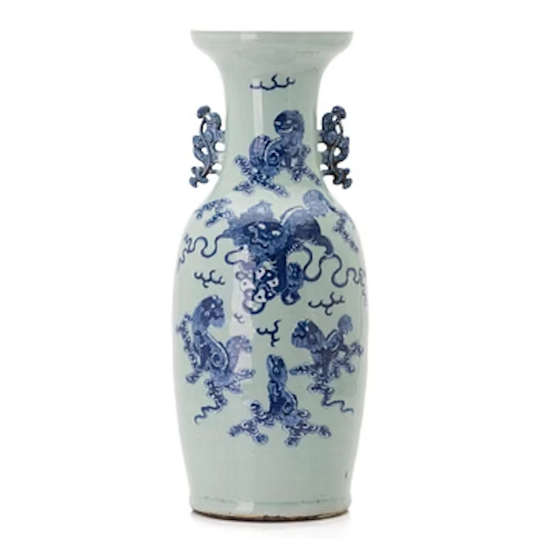 Porcelain floor vase, China, late Qing dynasty.
