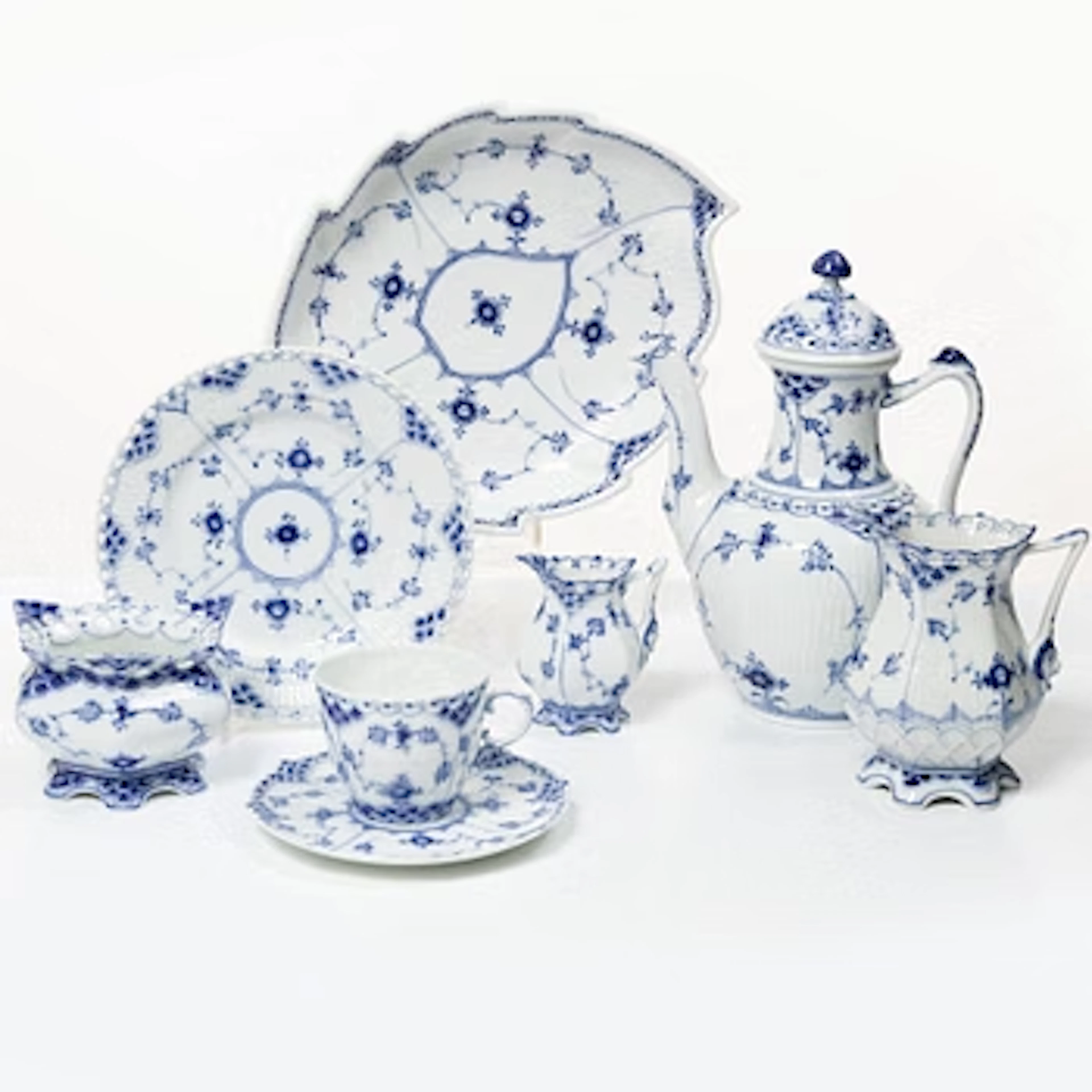 Royal Copenhagen, a 29-piece full lace porcelain coffee service, "Blue