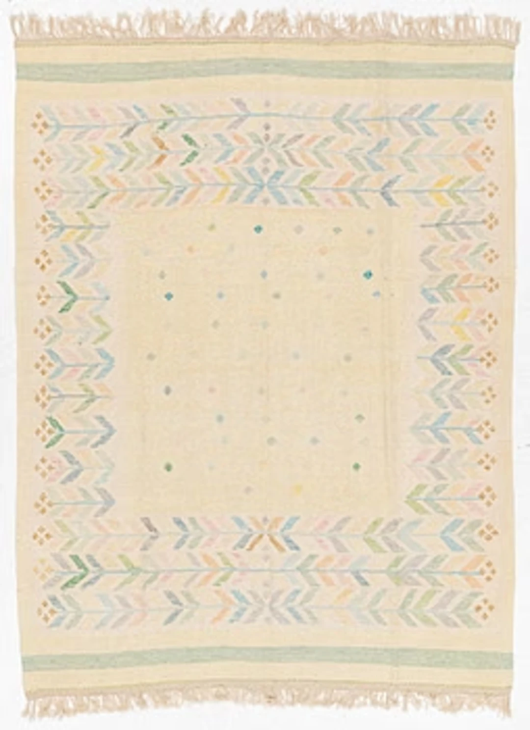 A Kelim carpet, c. 258 x 192 cm.
