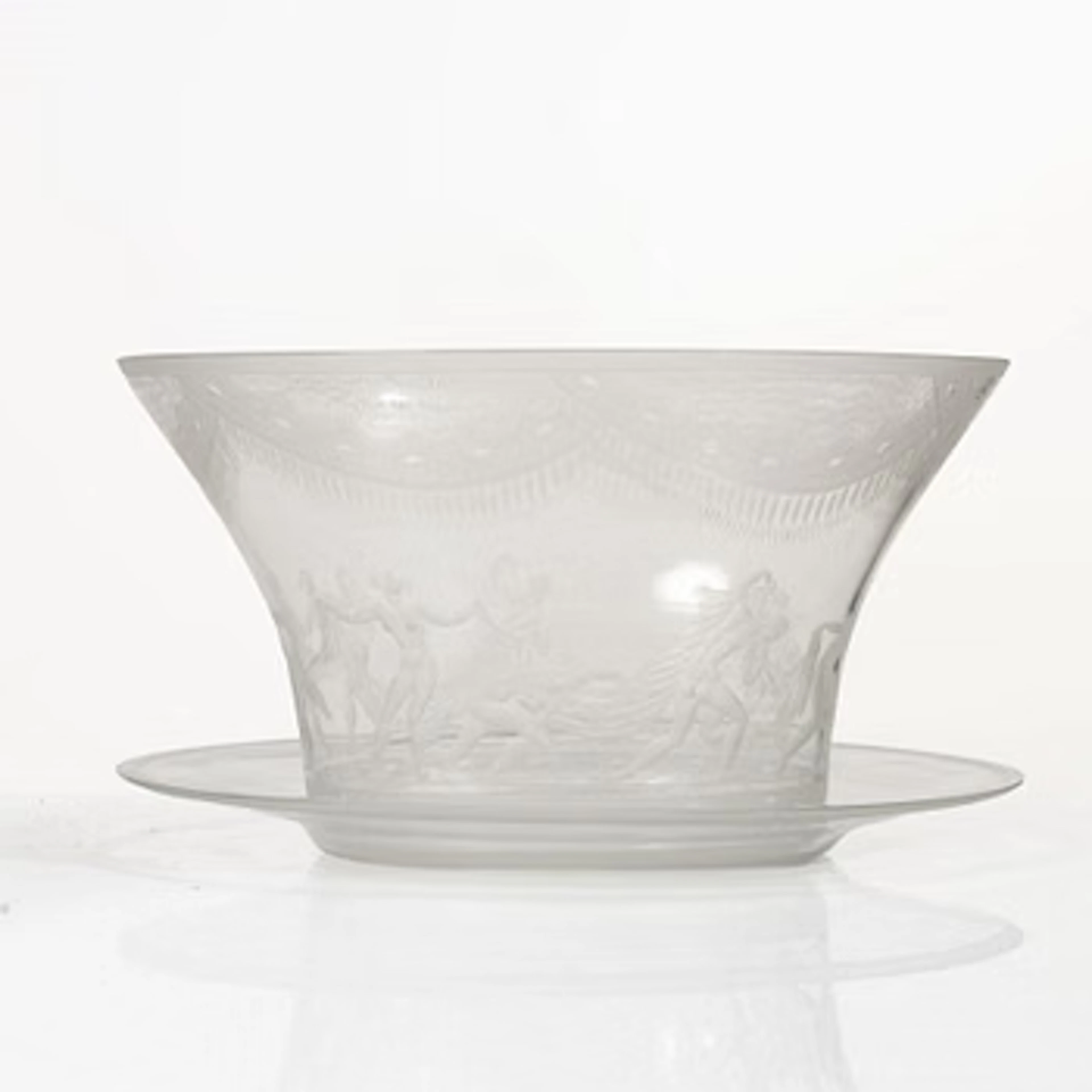 Simon Gate, a bowl on stand, 'Slöjdansen', Orrefors, 1930.