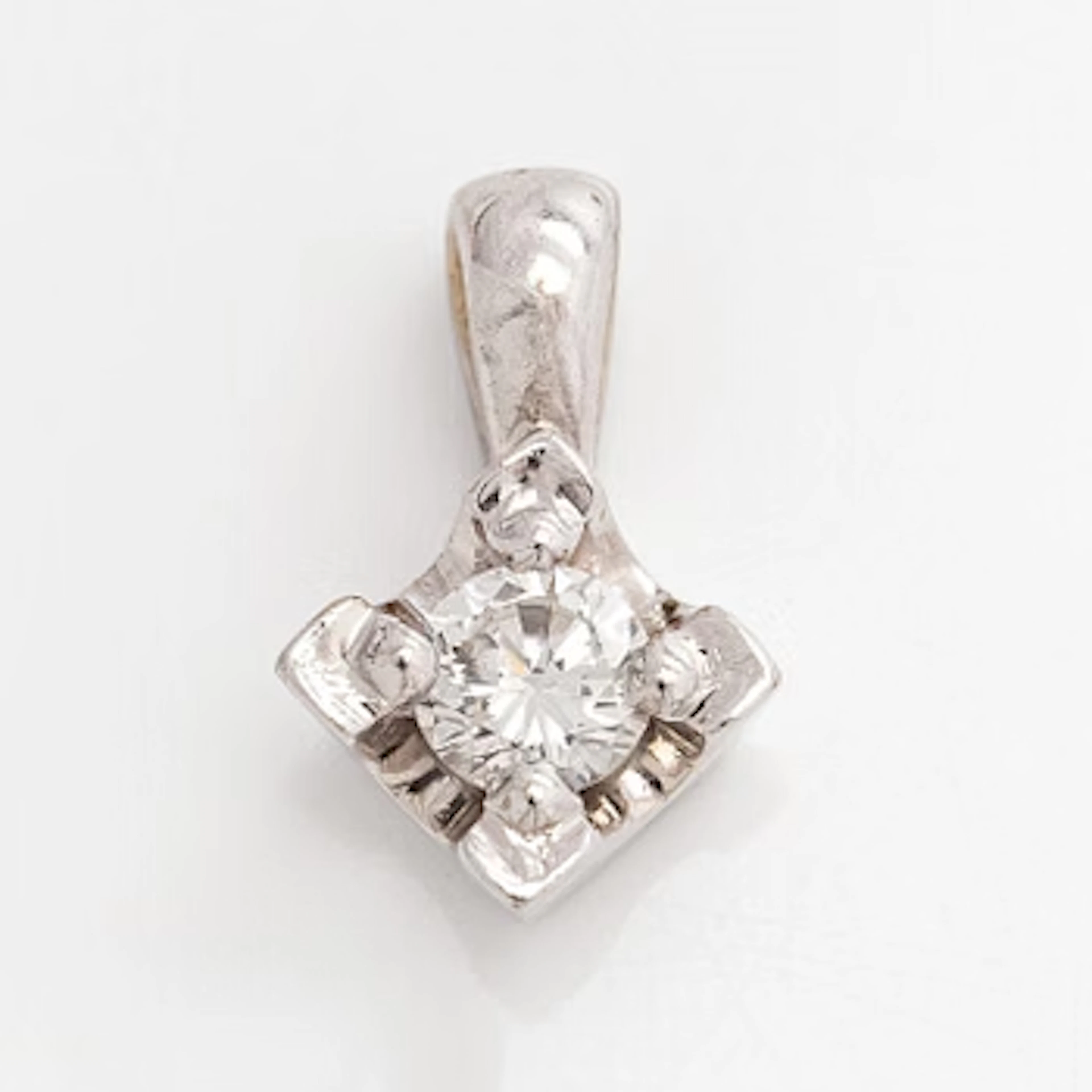 Pendant, brilliant cut diamond, 18K gold, Timanttiset.