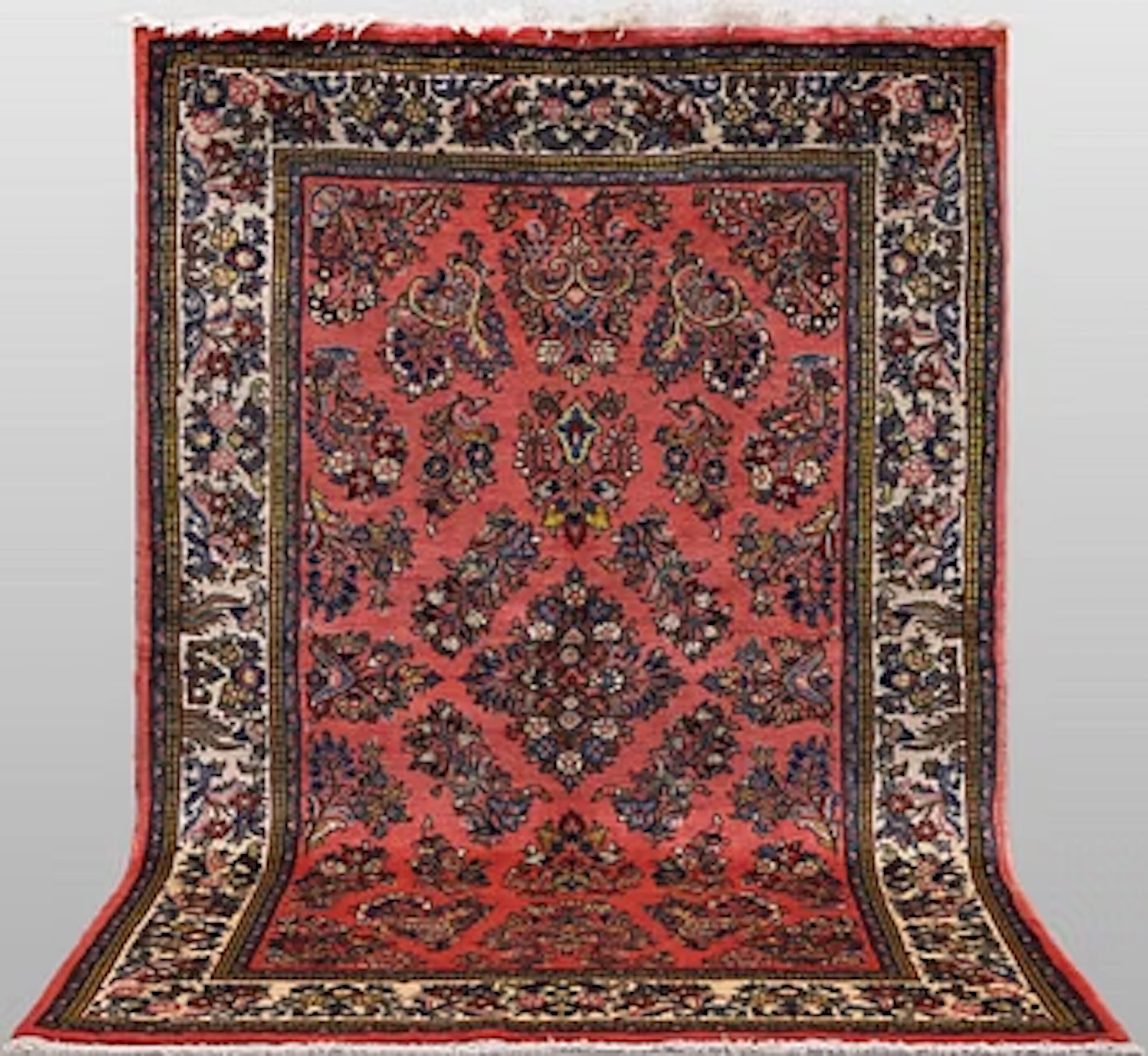 A Saruk carpet, 220 x 137 cm.