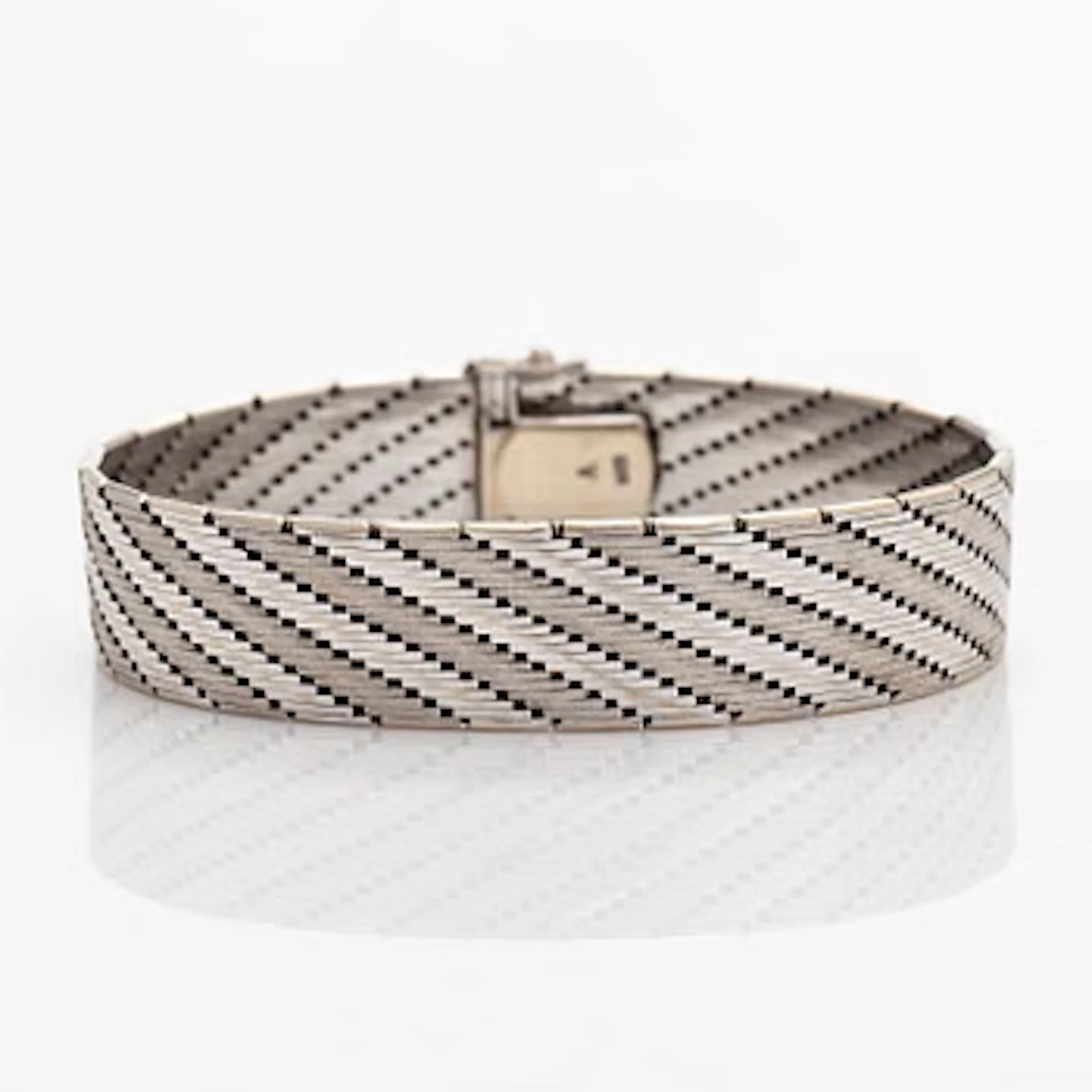 Bracelet, 14K white gold.