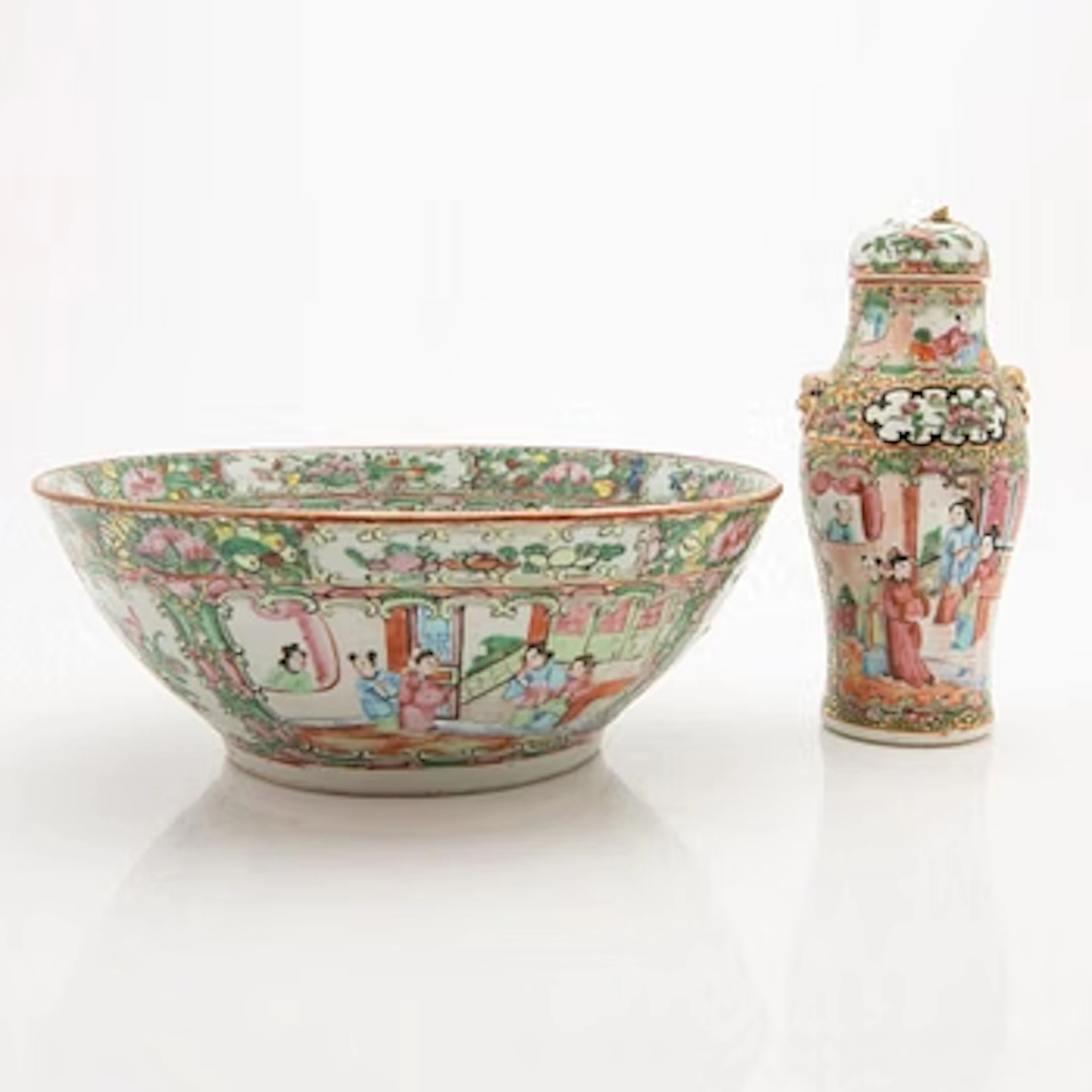 Bowl and cover urn, China, Canton, 18th/20th century.