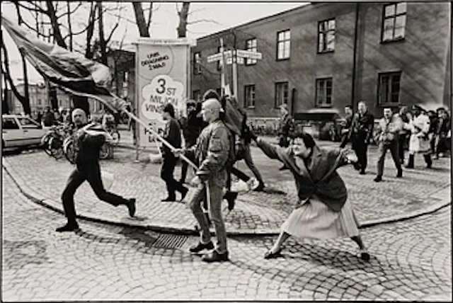 Hans Runesson, "Kvinnan med handväskan", 1985.