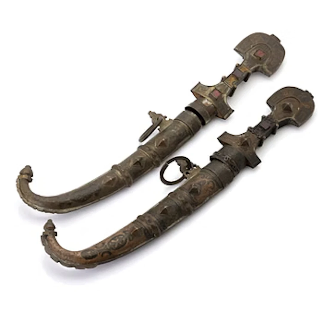 Two oriental daggers, 19th century.
