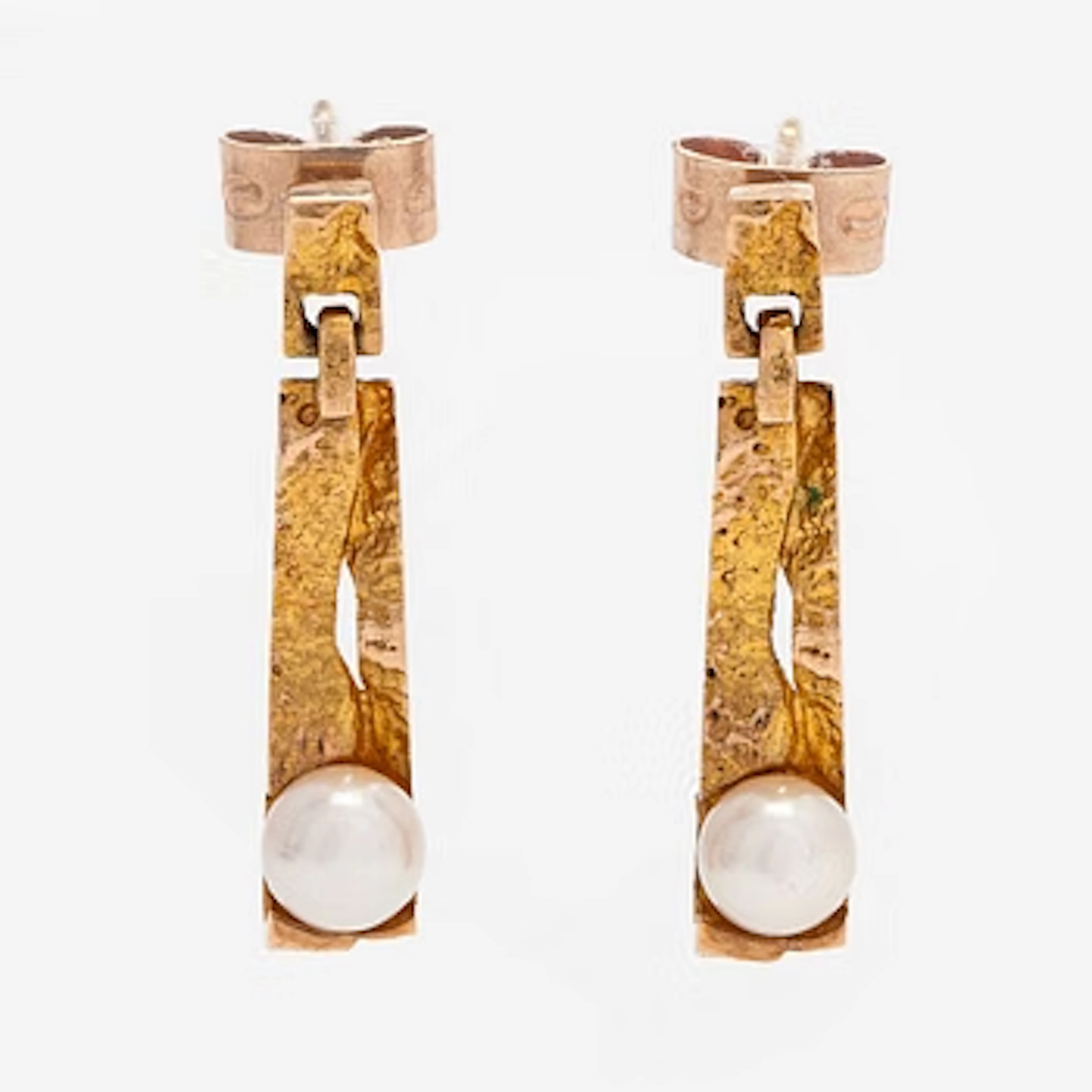 Björn Weckström, Earrings, “Pearl Tower”, 14K gold and cultured pearls.